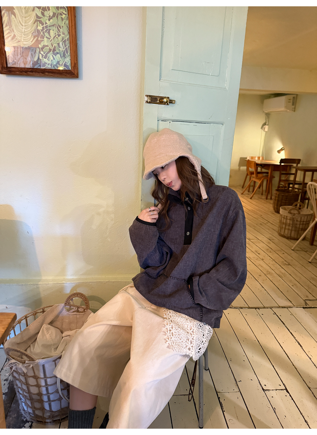 LelyMooch ステッチ入り立ち襟スウェット  LEM253