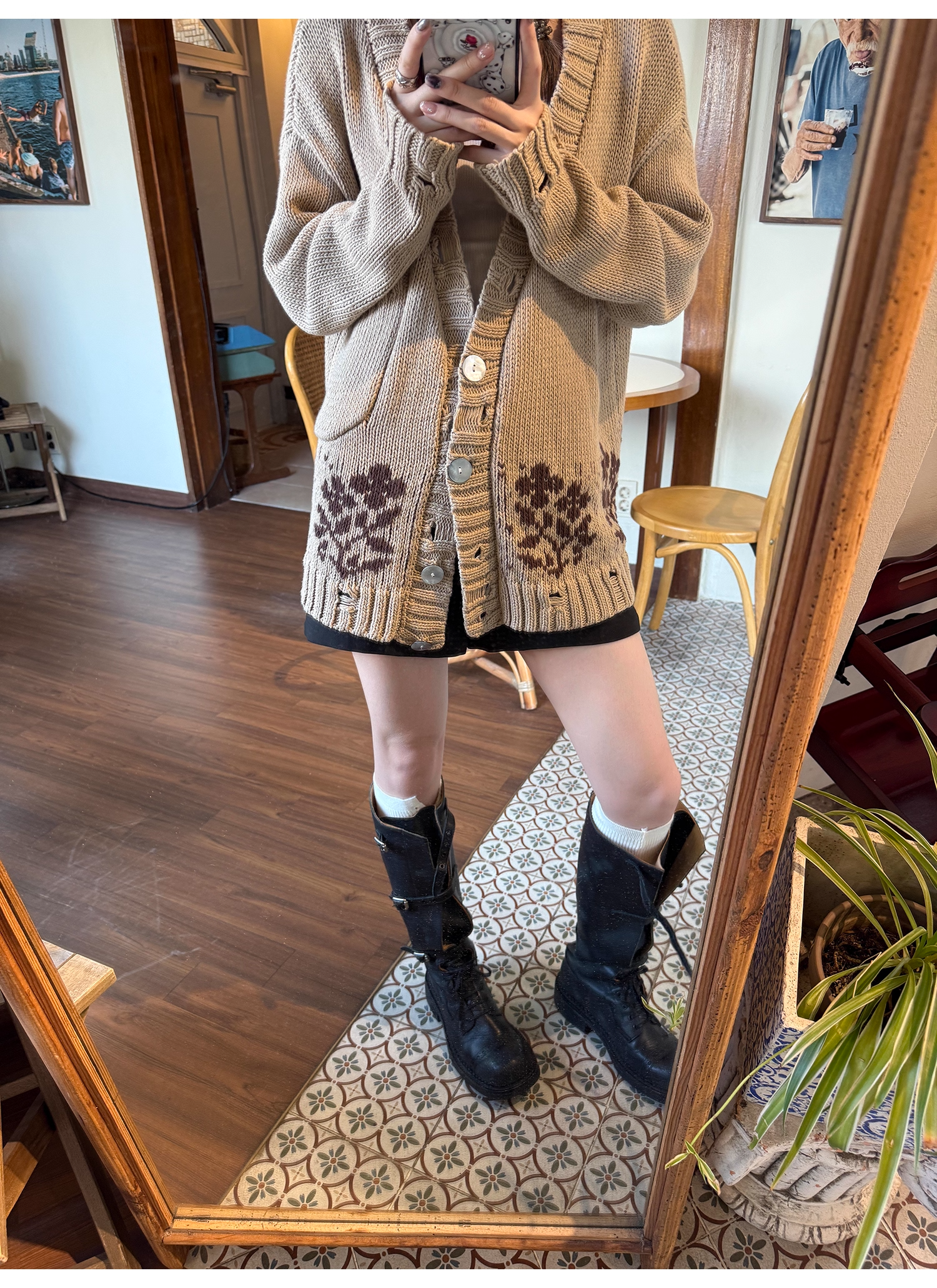 LelyMooch Vネック ニットカーディガン ポケット付き  LEM227