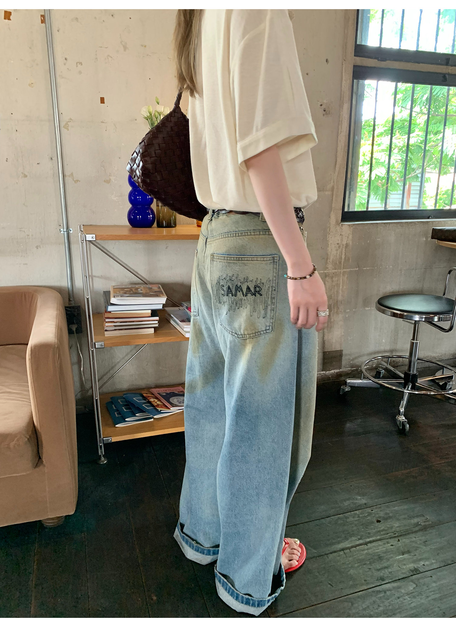 LelyMooch ヴィンテージ風 デニム　刺繍ポケット  LEM147