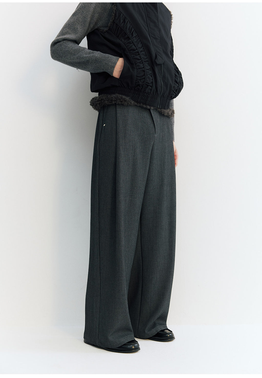 リヨセル混　不規則前立て ワイドパンツ LOM046