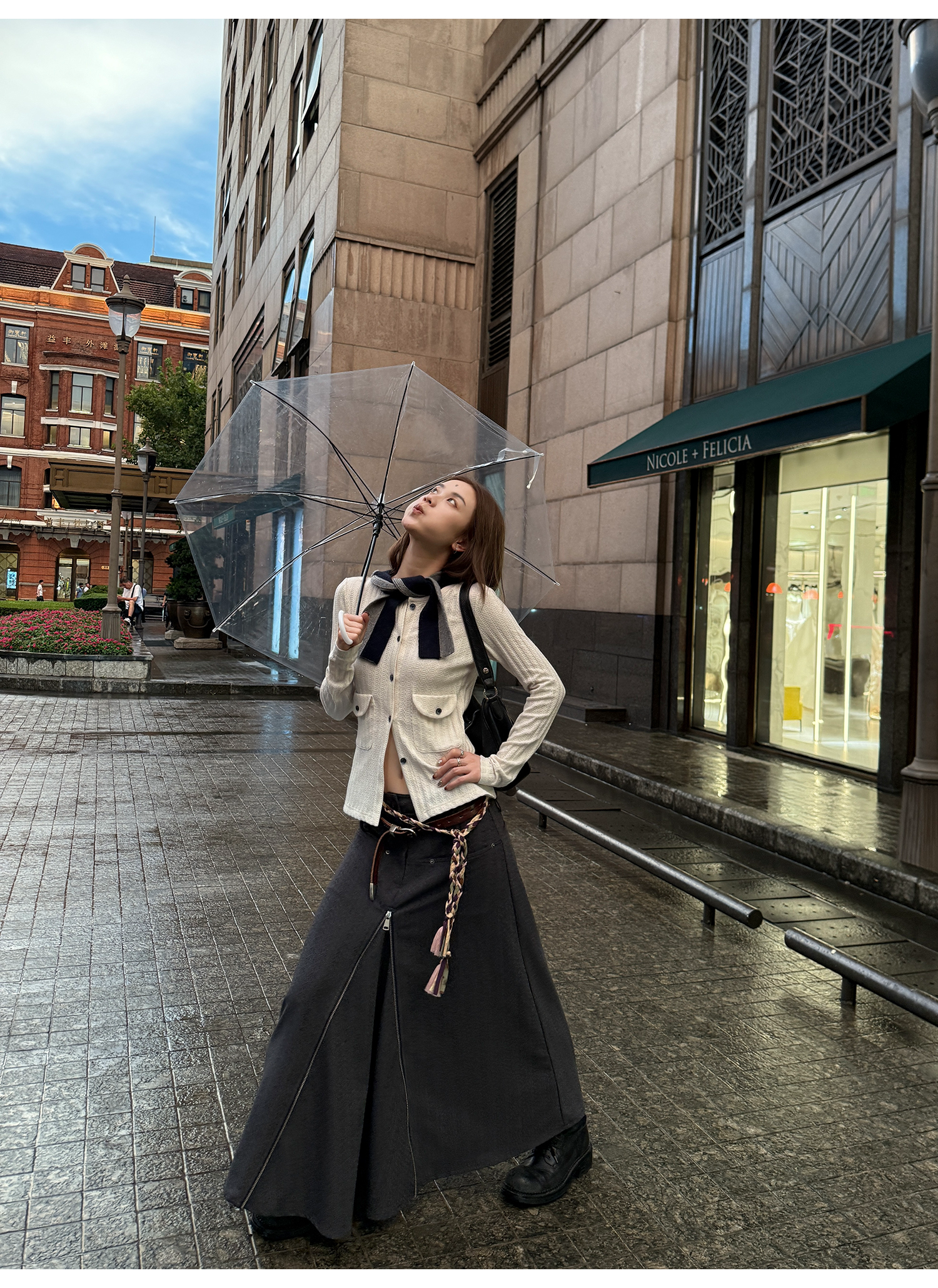 LelyMooch テクスチャ素材 前ジップ ミディスカート  LEM232