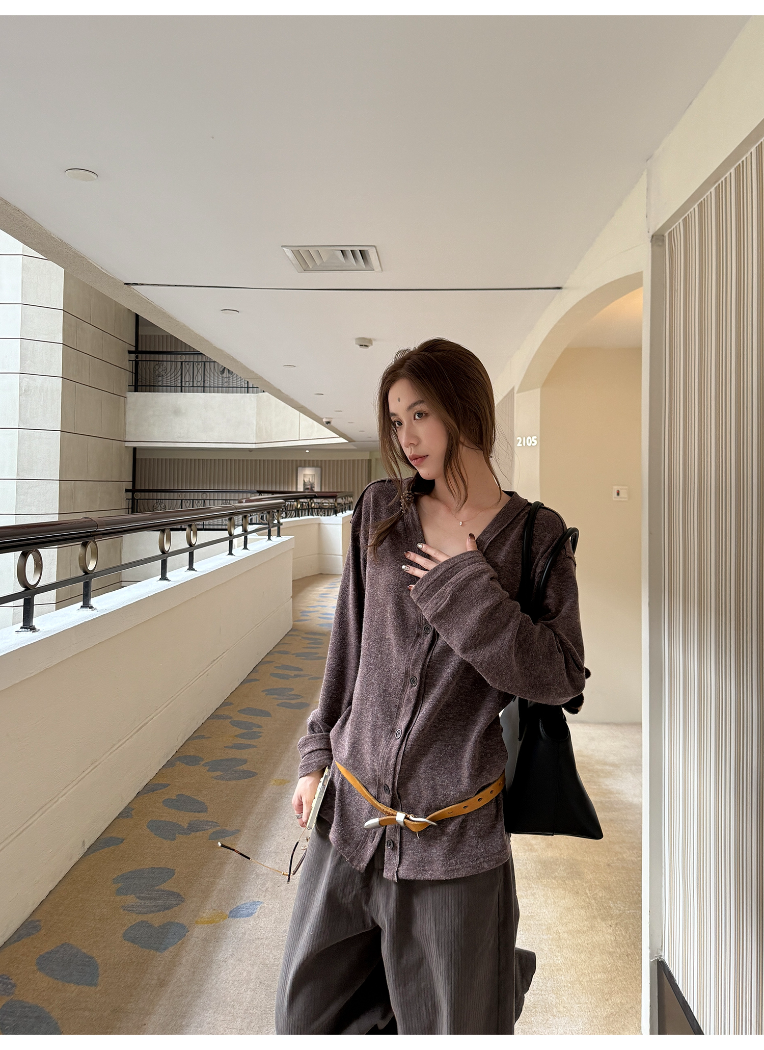 LelyMooch Vネック フェイクウールカーディガン 秋LEM234