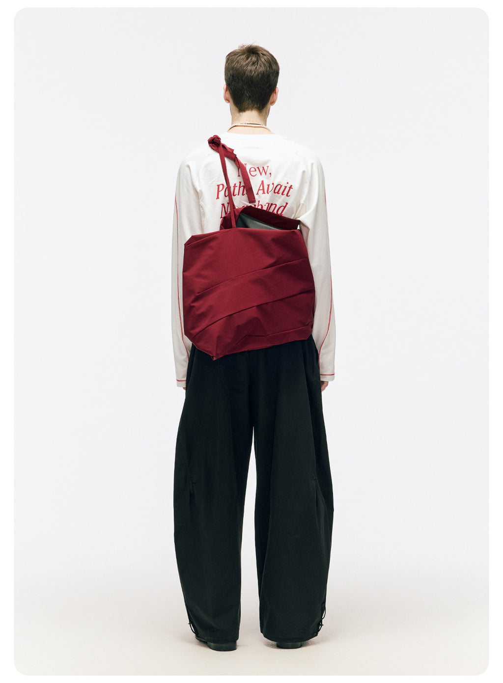 軽やかなハリ感 立体タック ワイドカーブパンツ  LOM047