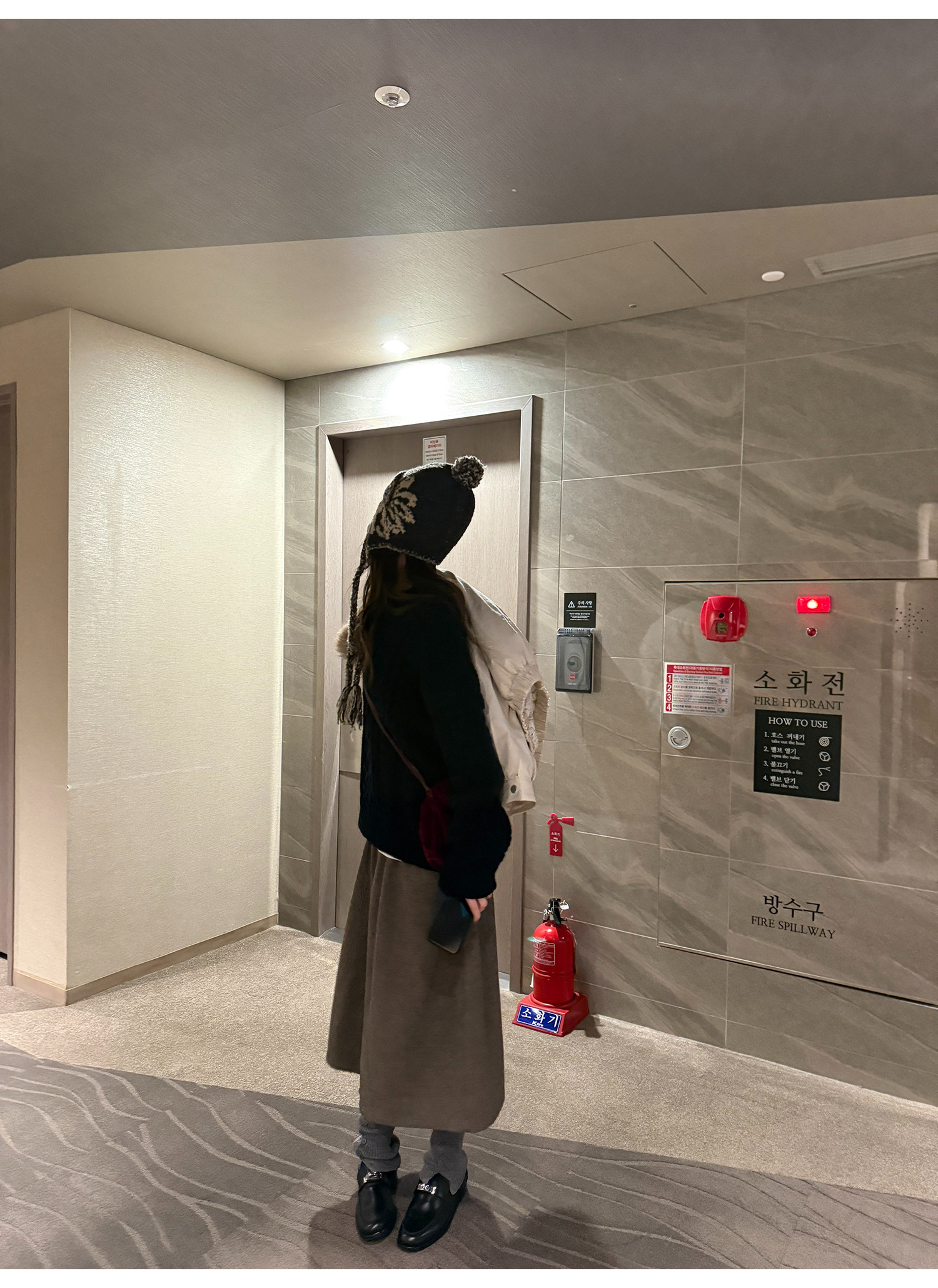 LelyMooch ブラウン系 ウール混 バルーンパンツ  LEM311