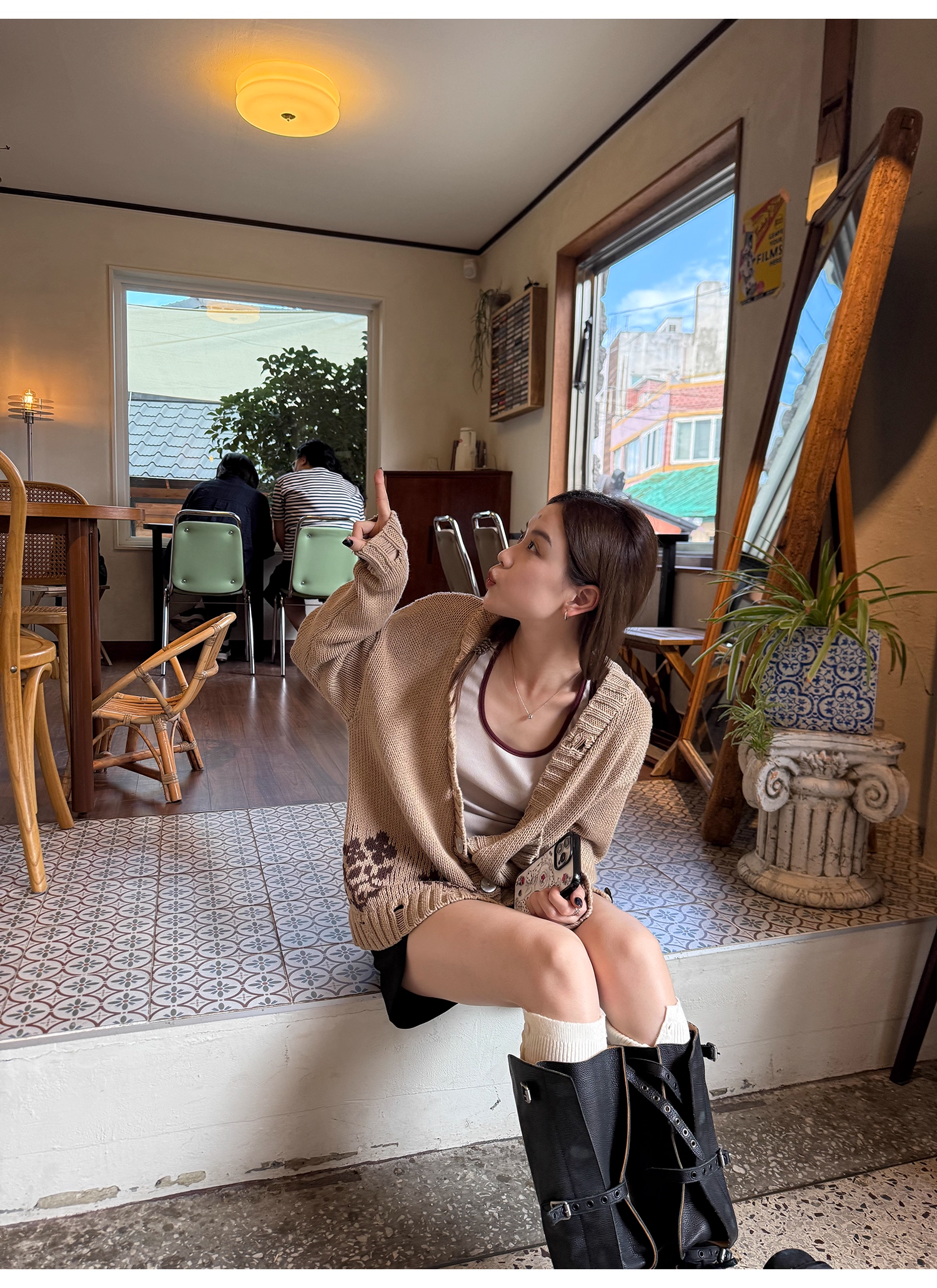 LelyMooch Vネック ニットカーディガン ポケット付き  LEM227