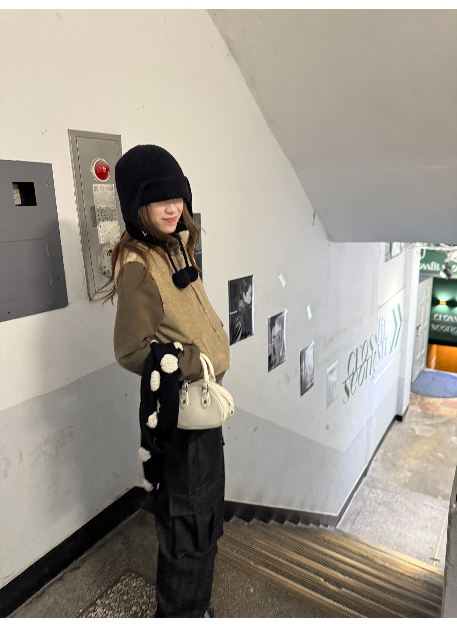 LelyMooch フェイクファー切り替え立ち襟コート  LEM252