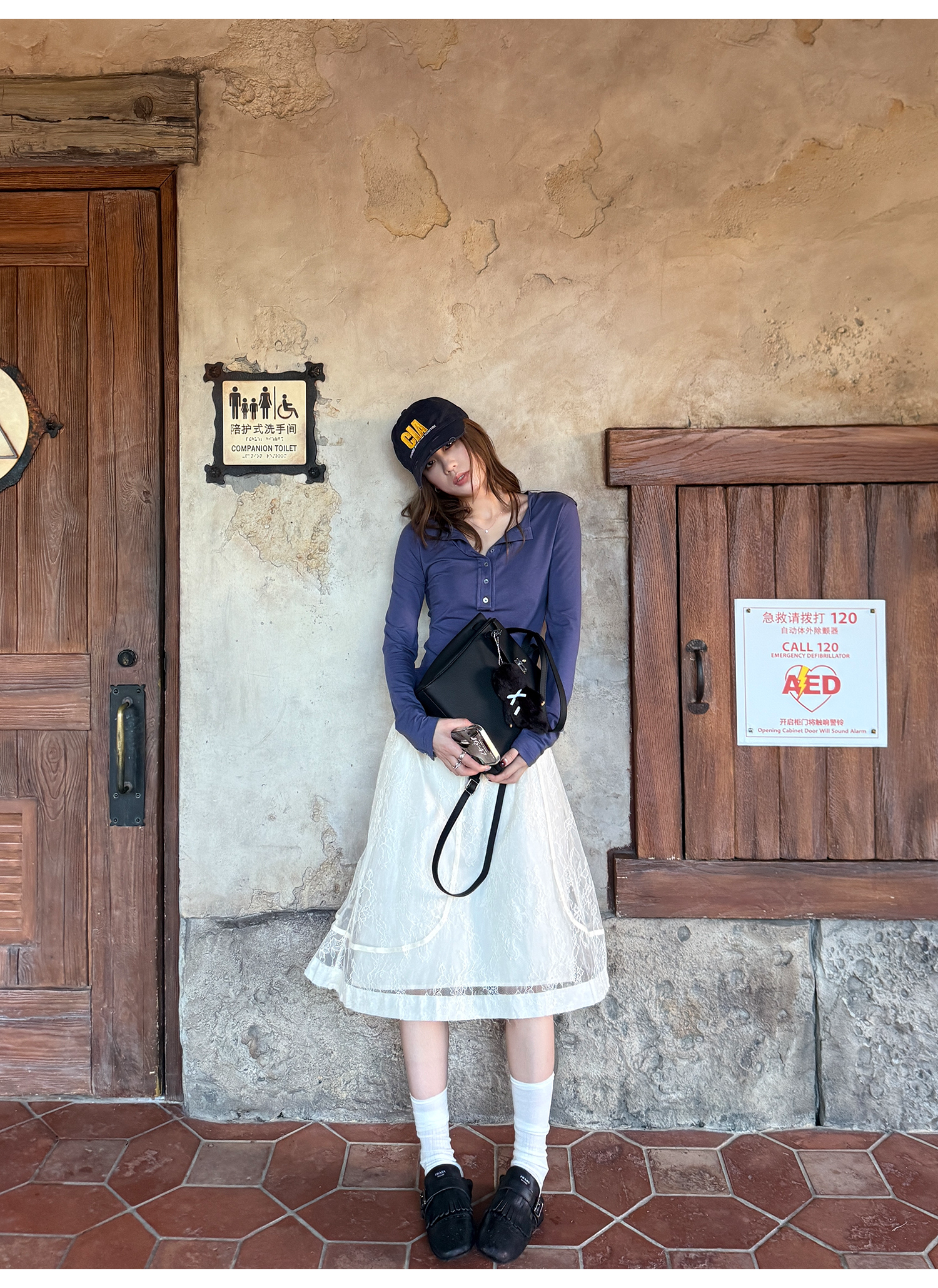 LelyMooch Top in misto lana con scollo alla Henley LEM236