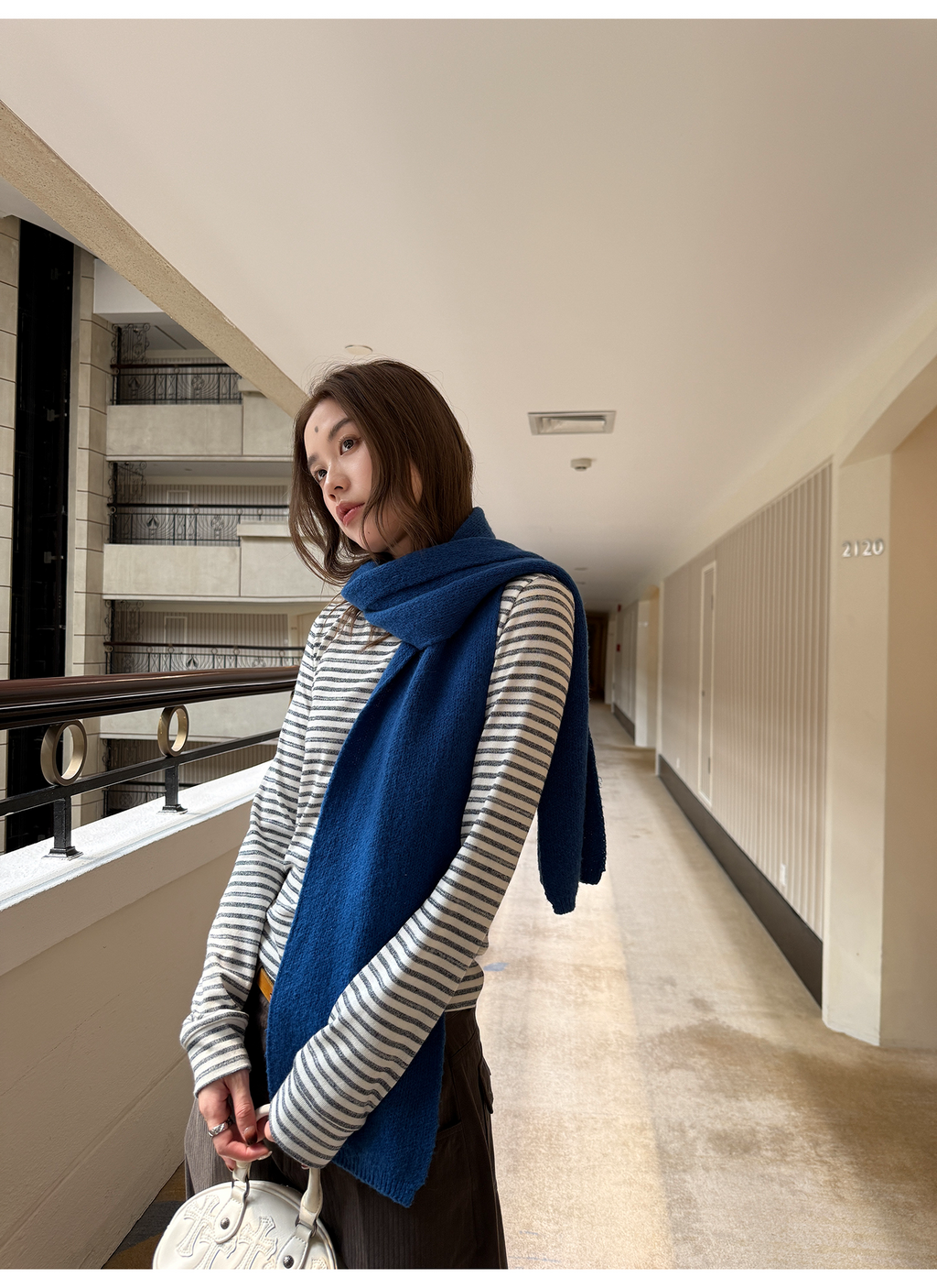 LelyMooch ふんわりグレーボーダーニット  LEM240