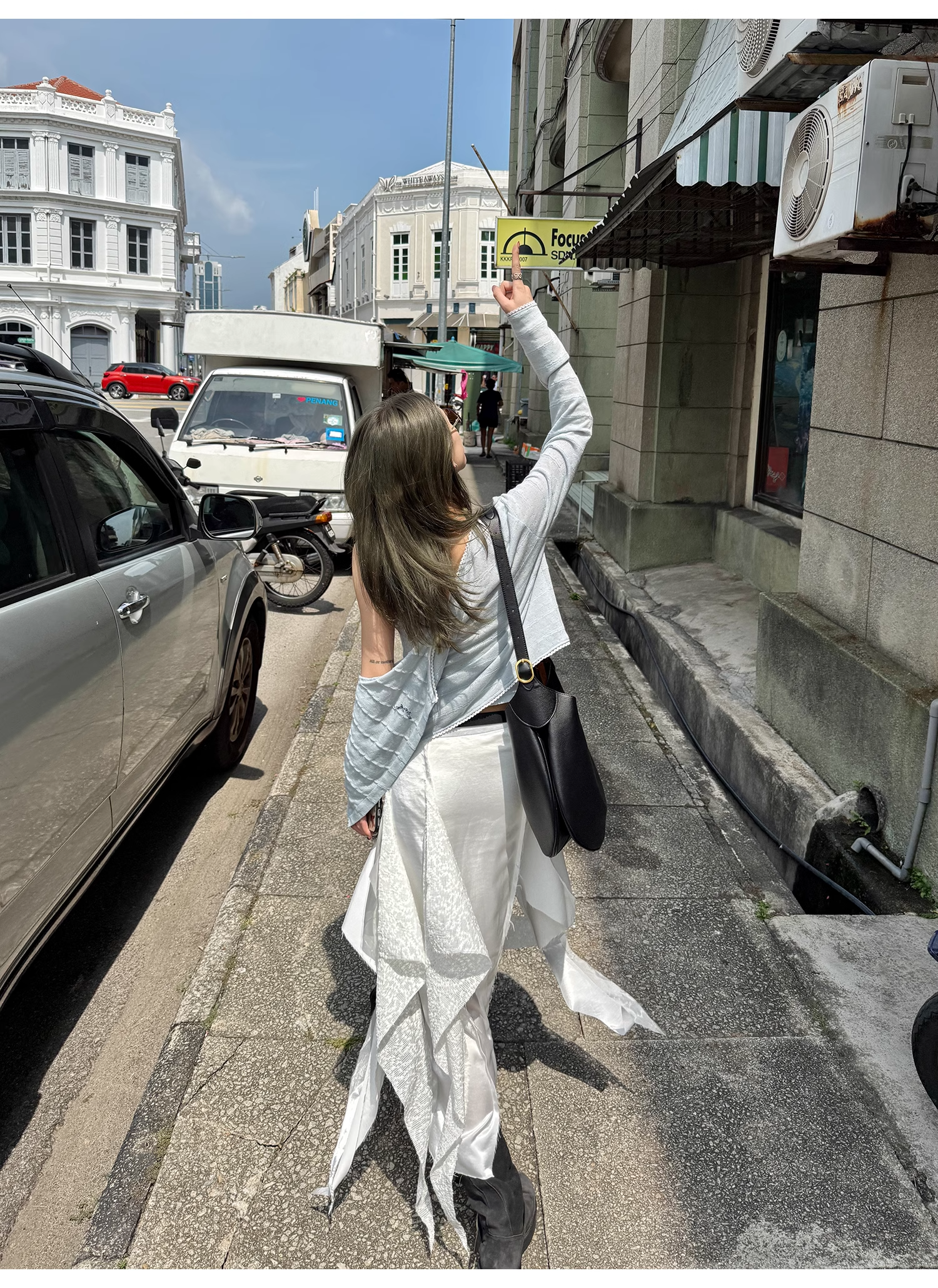 LelyMooch  重厚レース×光沢サテンスカート  LEM097