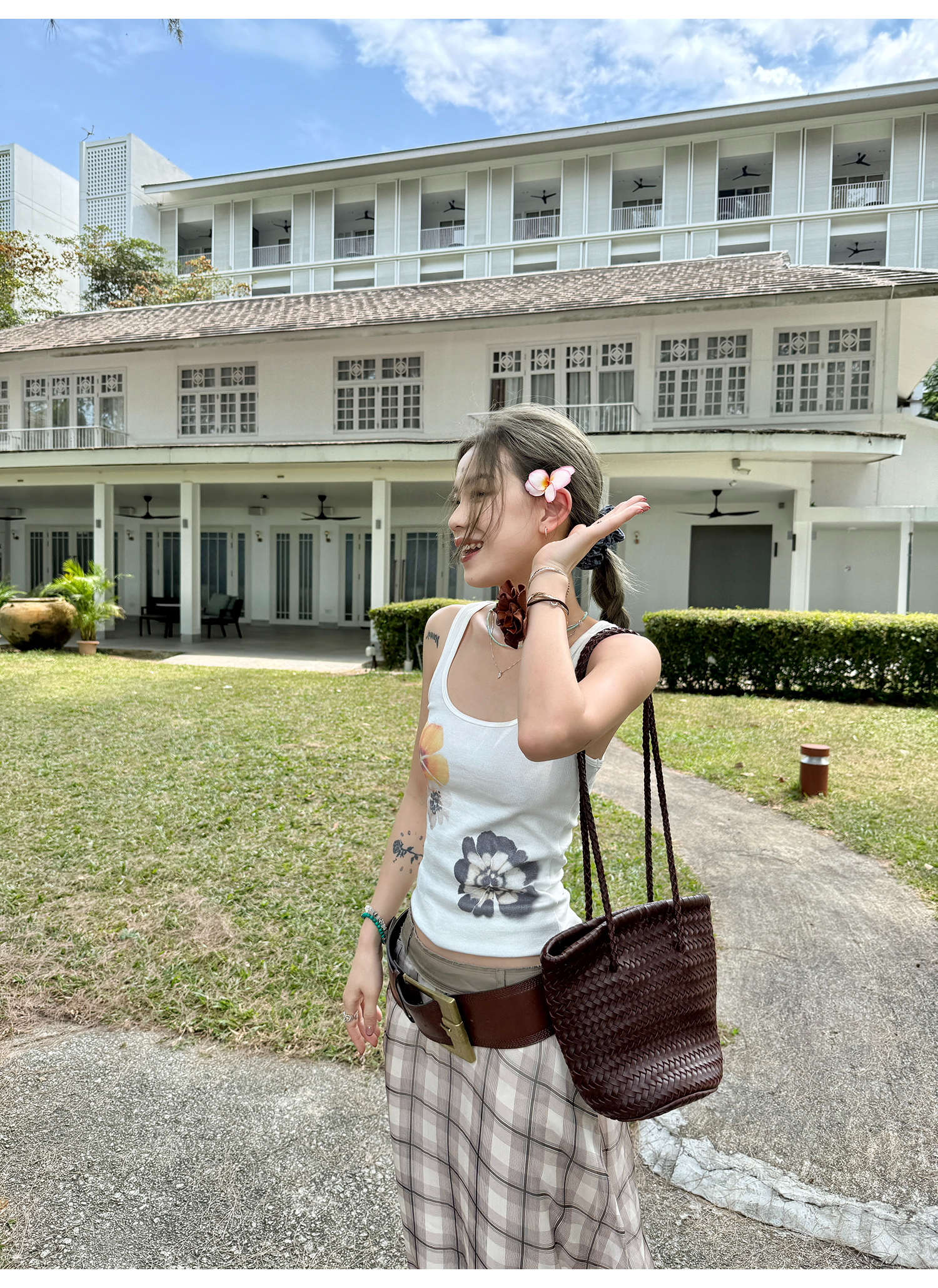 LelyMooch  水彩花柄プリントのリブベスト  LEM095