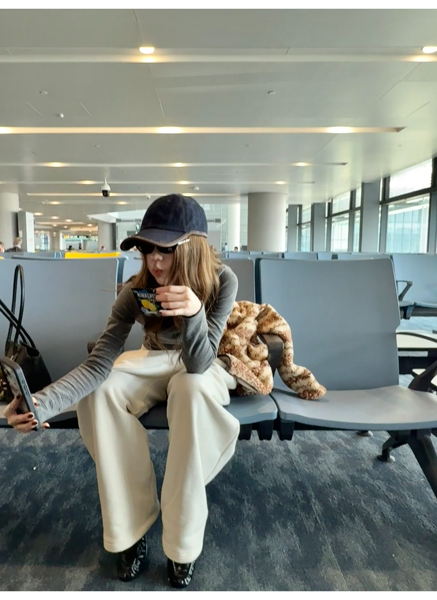 LelyMooch 裏起毛 タックイージーパンツ  LEM286