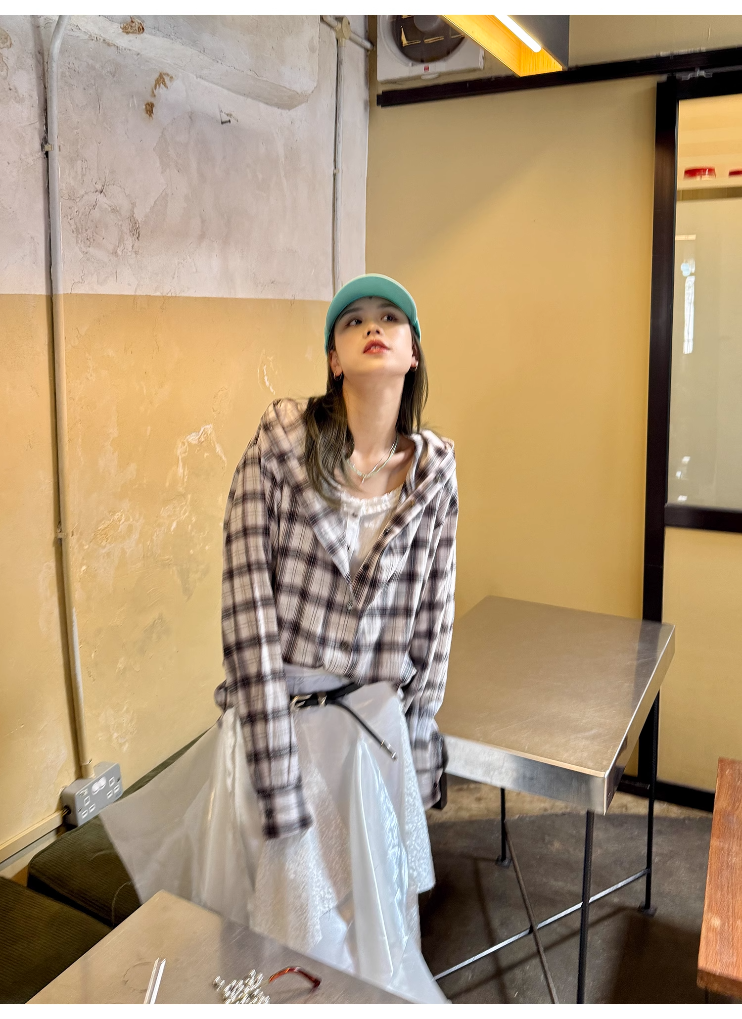 LelyMooch  フード付きミディ丈長袖チェックシャツ  LEM101