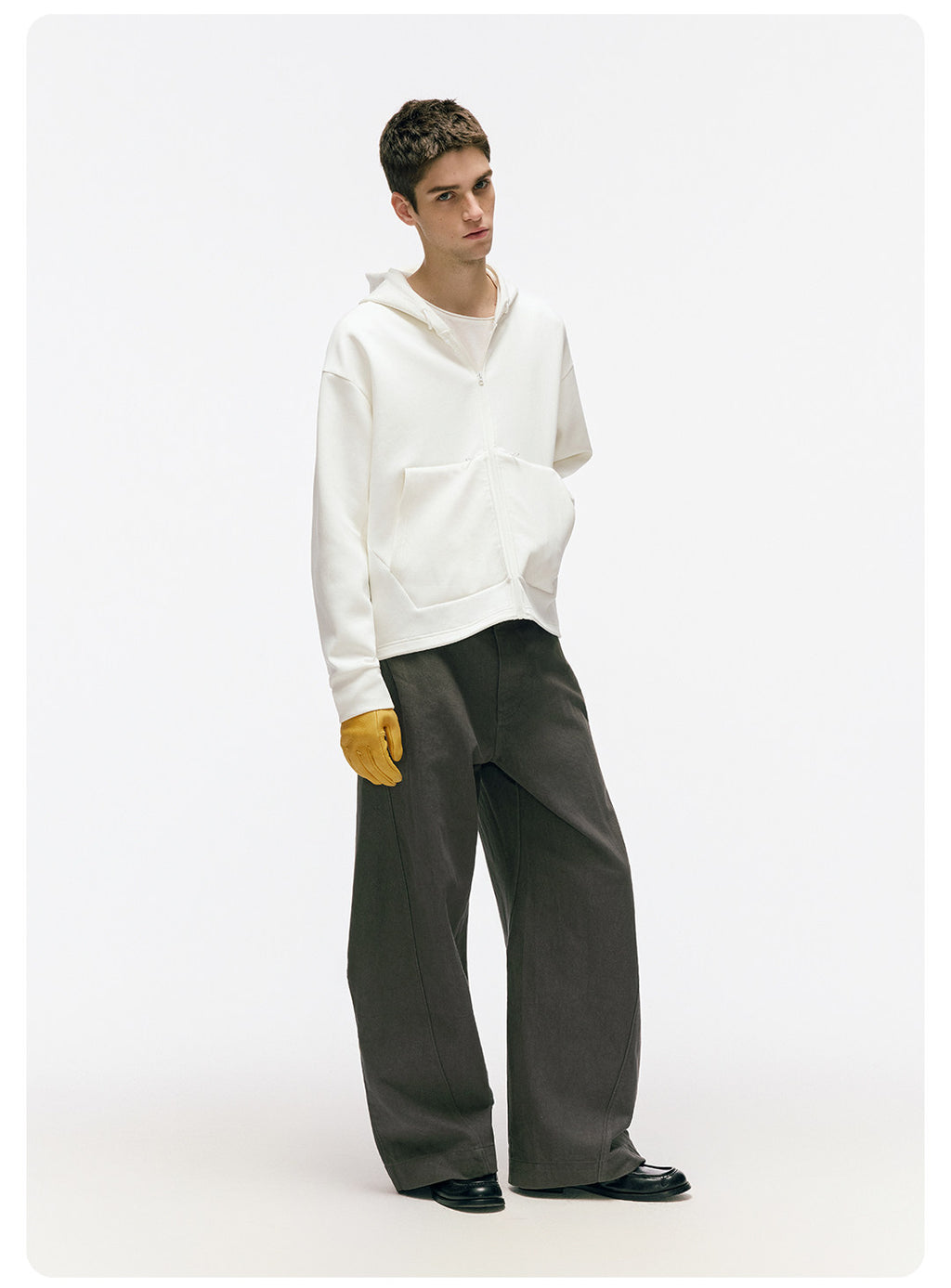 立体カーブドライン × ワイドシルエット構造タックデザインデニムパンツ LOM030