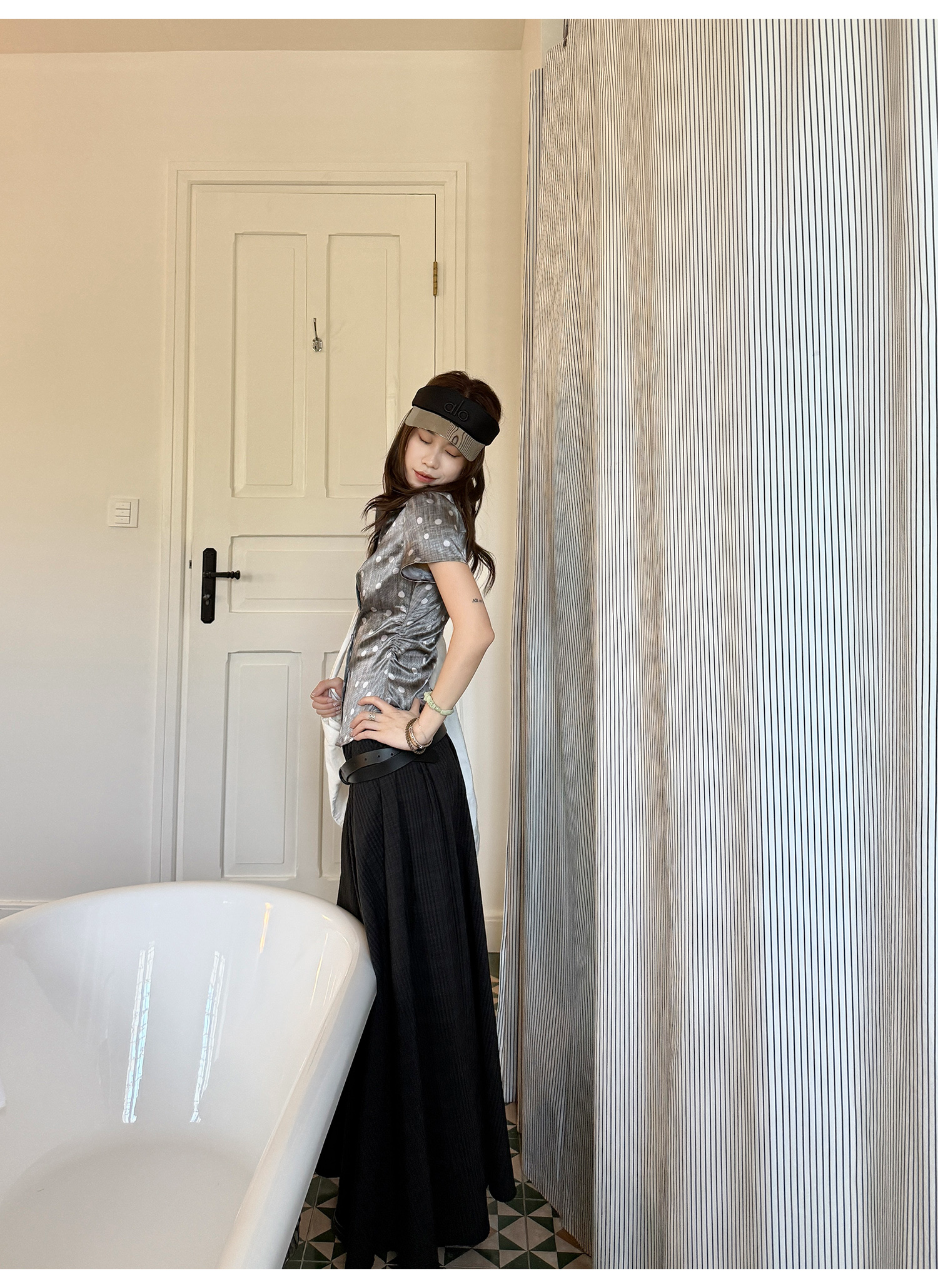 LelyMooch ドット柄サテンブラウス  LEM213