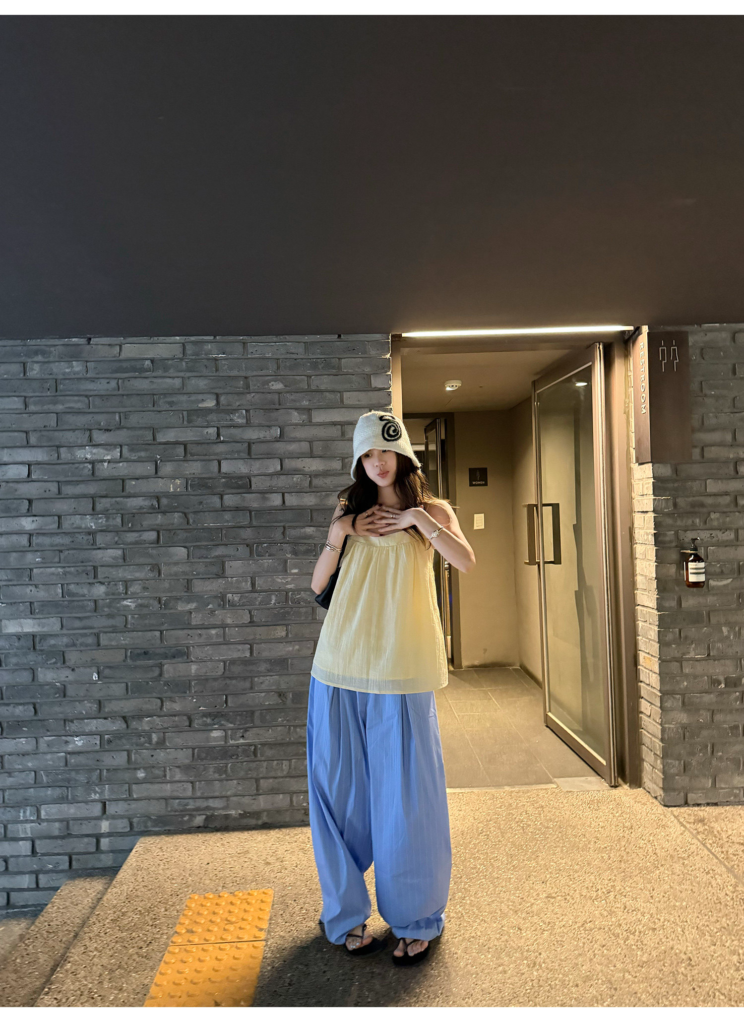 LelyMooch 爽やかブルーのバルーンカーブパンツ  LEM363