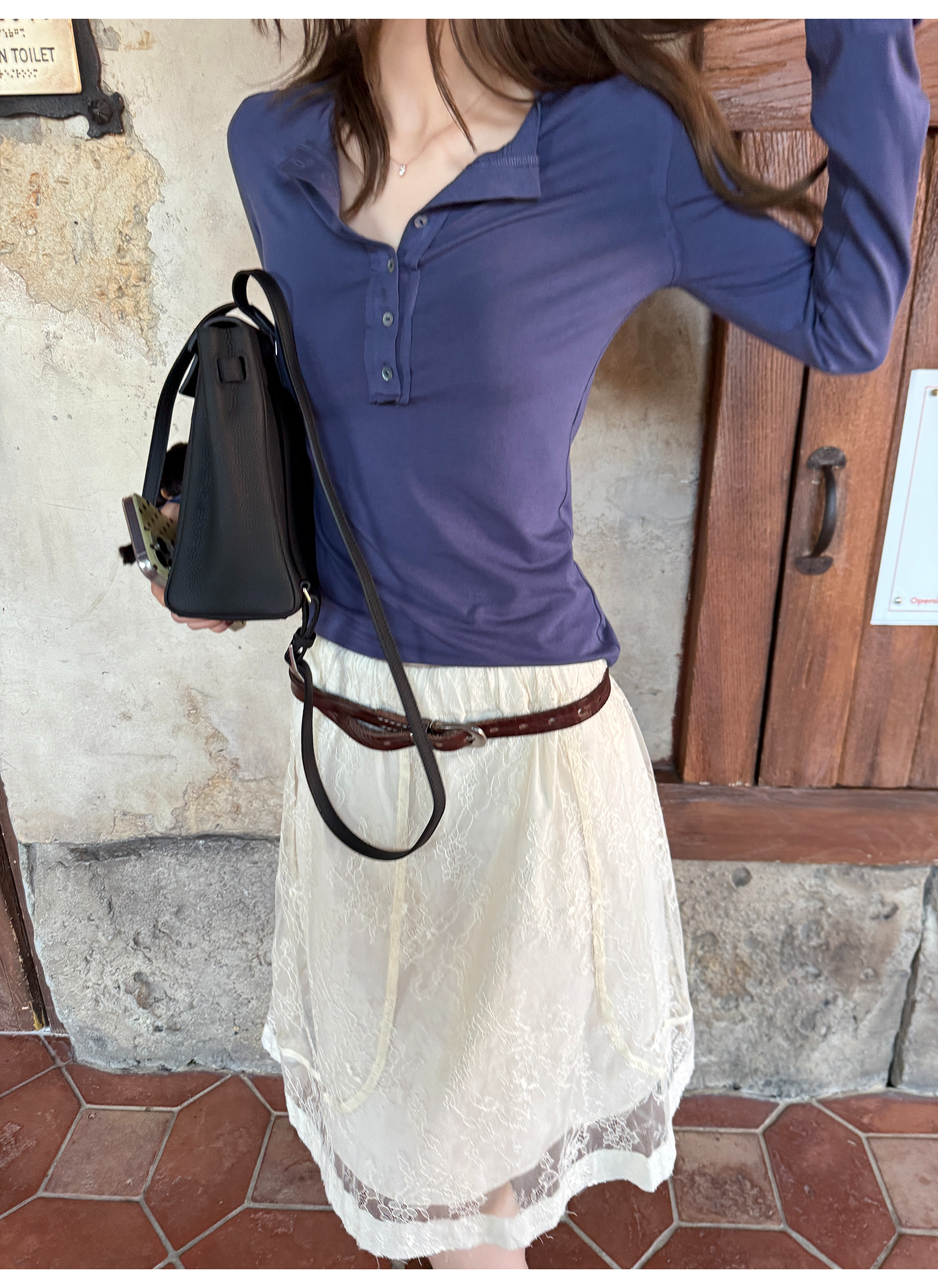 LelyMooch Top in misto lana con scollo alla Henley LEM236
