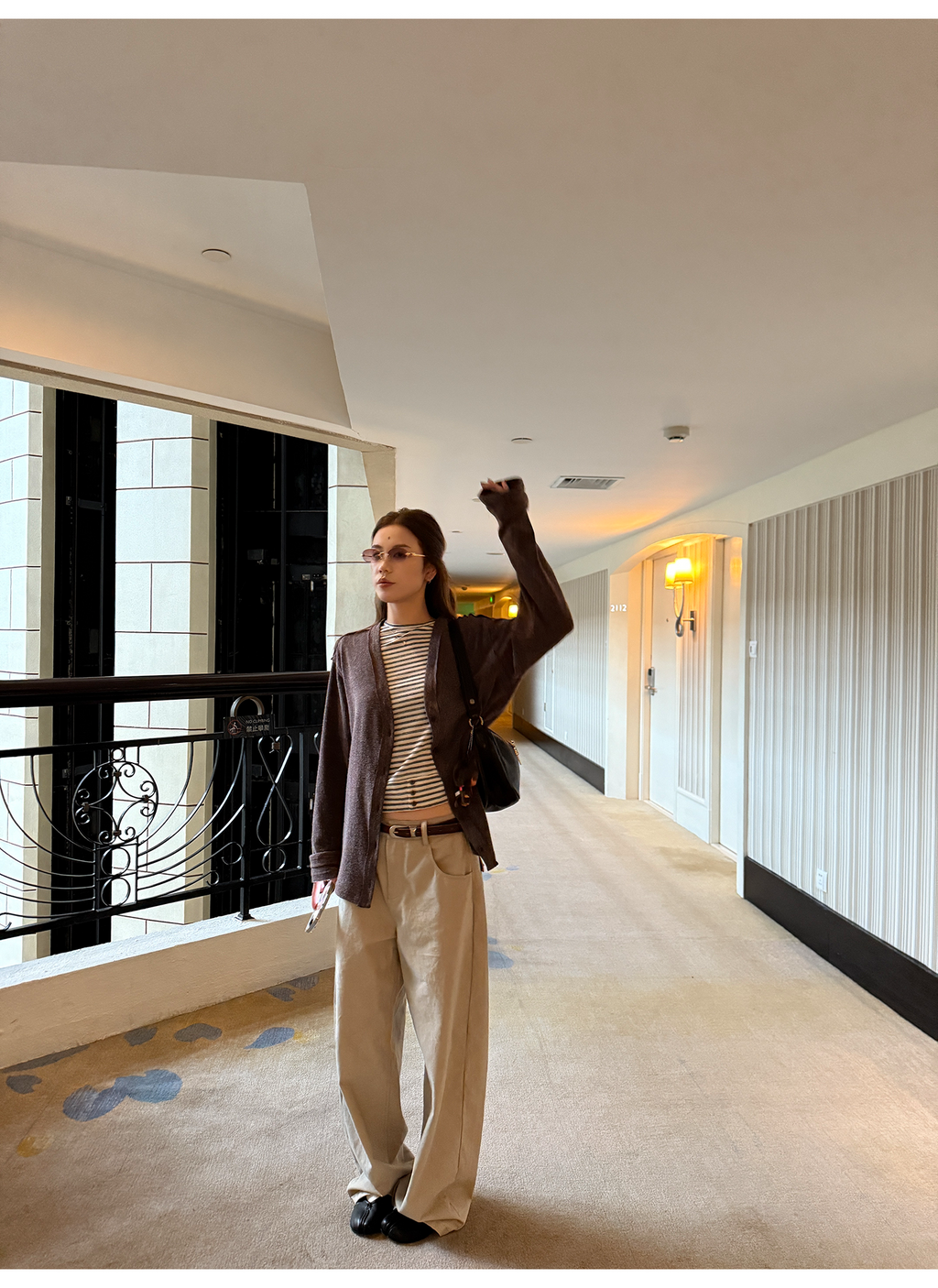 LelyMooch ウォッシュ加工×スタッズワイドパンツ　LEM243