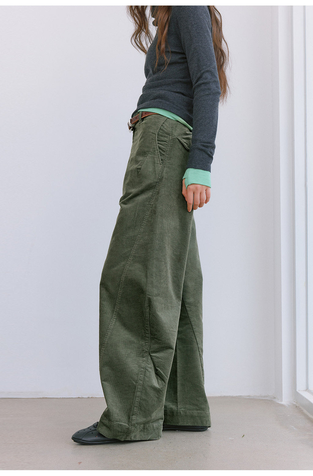 プレミアムコーデュロイ カーブパンツ  LOM109