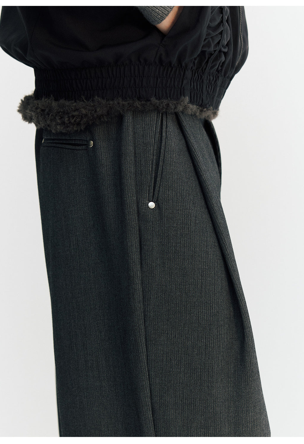 リヨセル混　不規則前立て ワイドパンツ LOM046