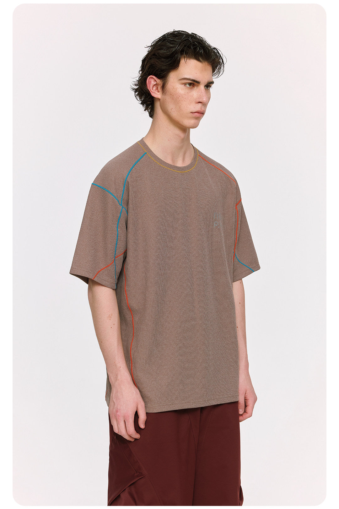 ゆったり着られる 配色ステッチ半袖Tシャツ  LOM074
