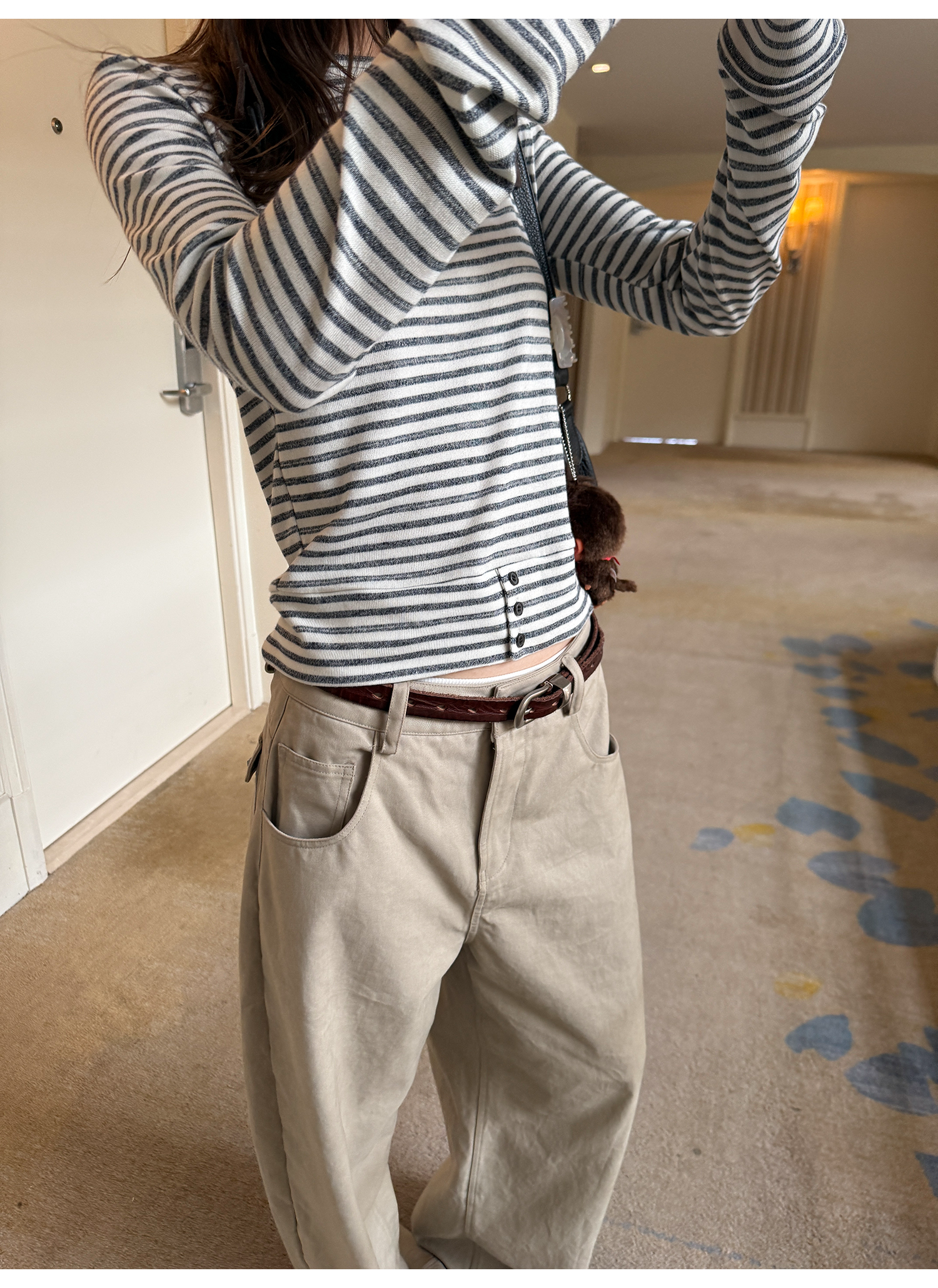 LelyMooch ふんわりグレーボーダーニット  LEM240