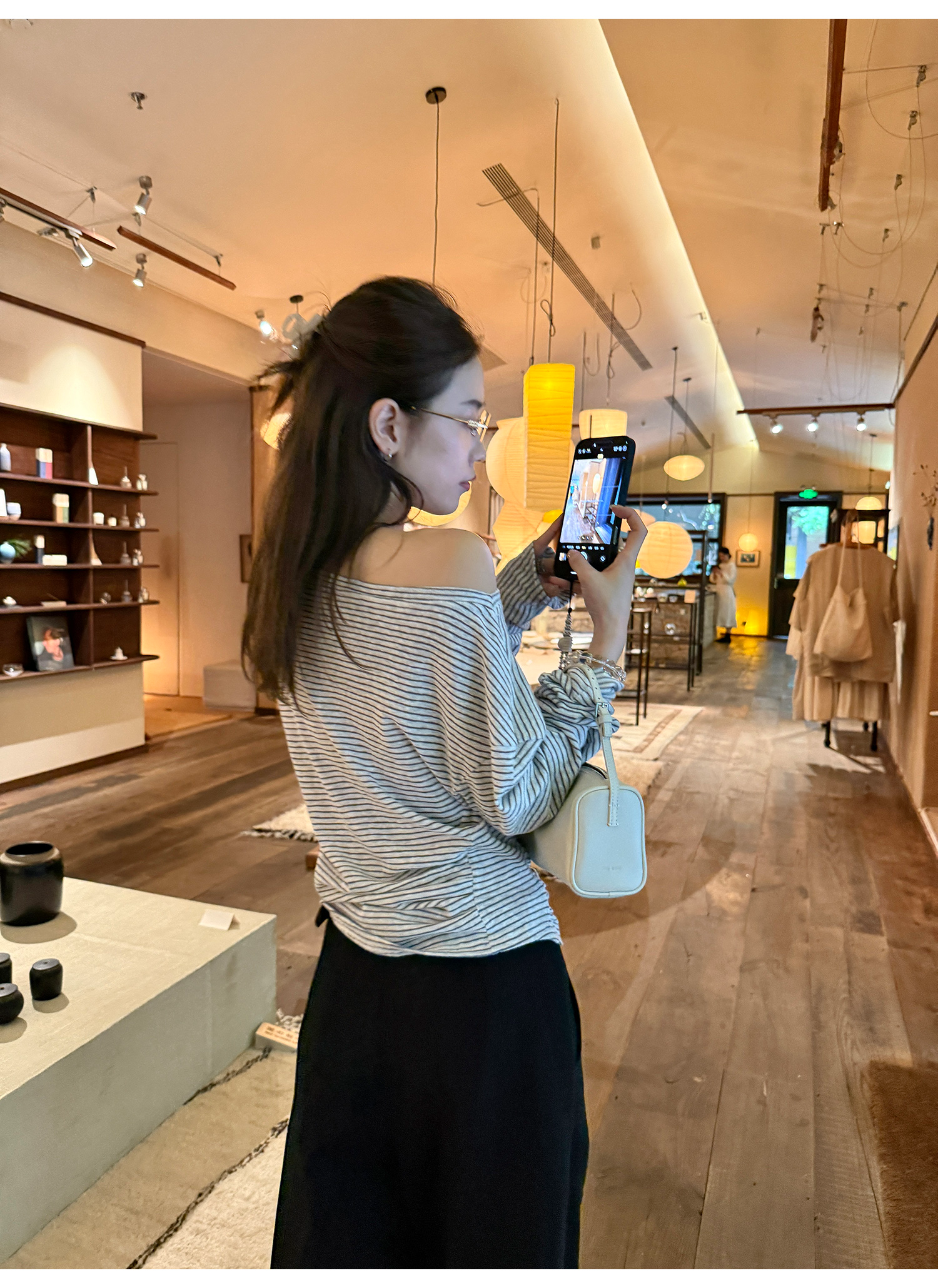 LelyMooch 小花刺繍ストライプトップス  LEM210