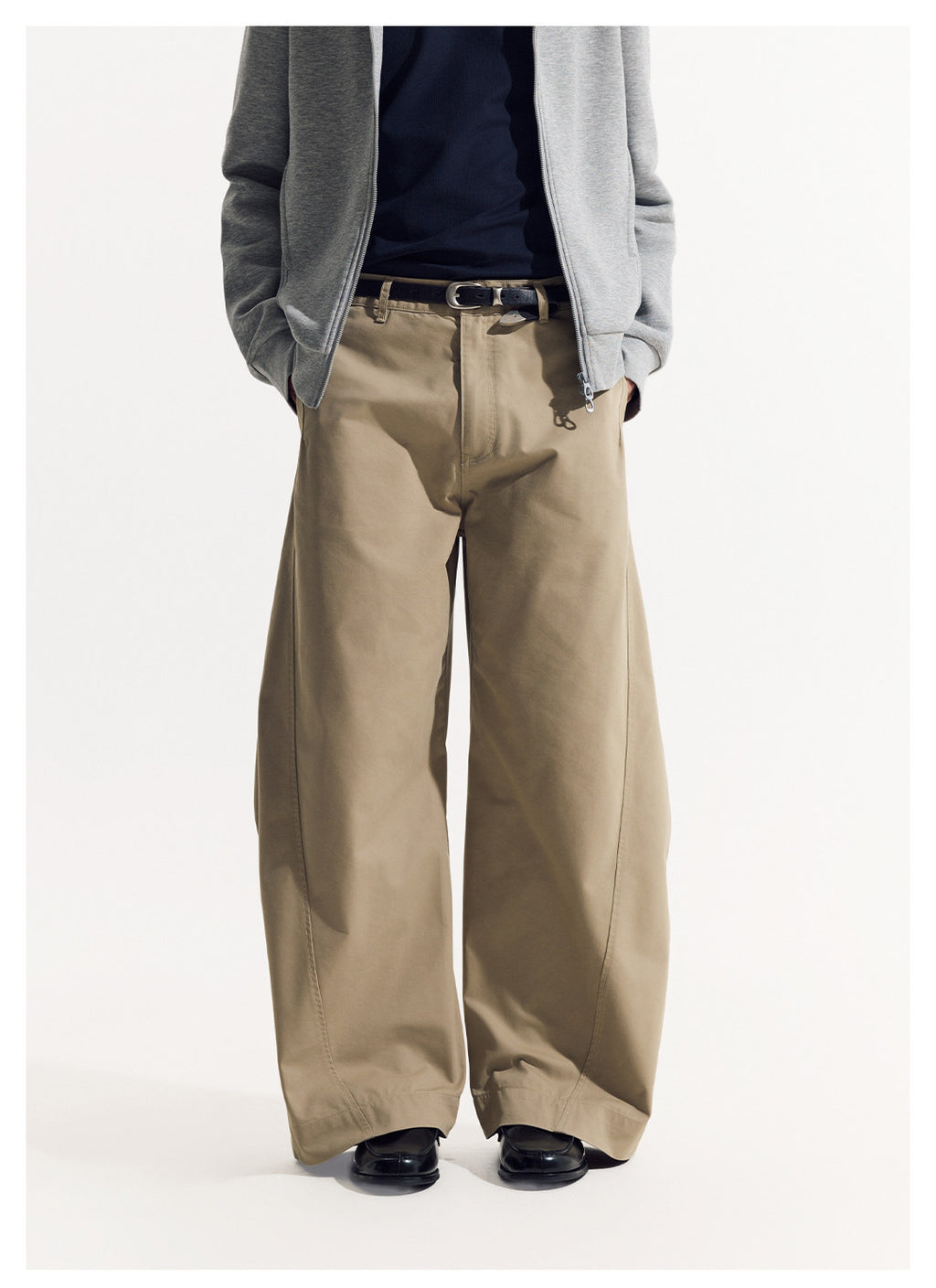 LOM030同型 軽やかな春夏素材 立体カーブワイドパンツ  LOM051