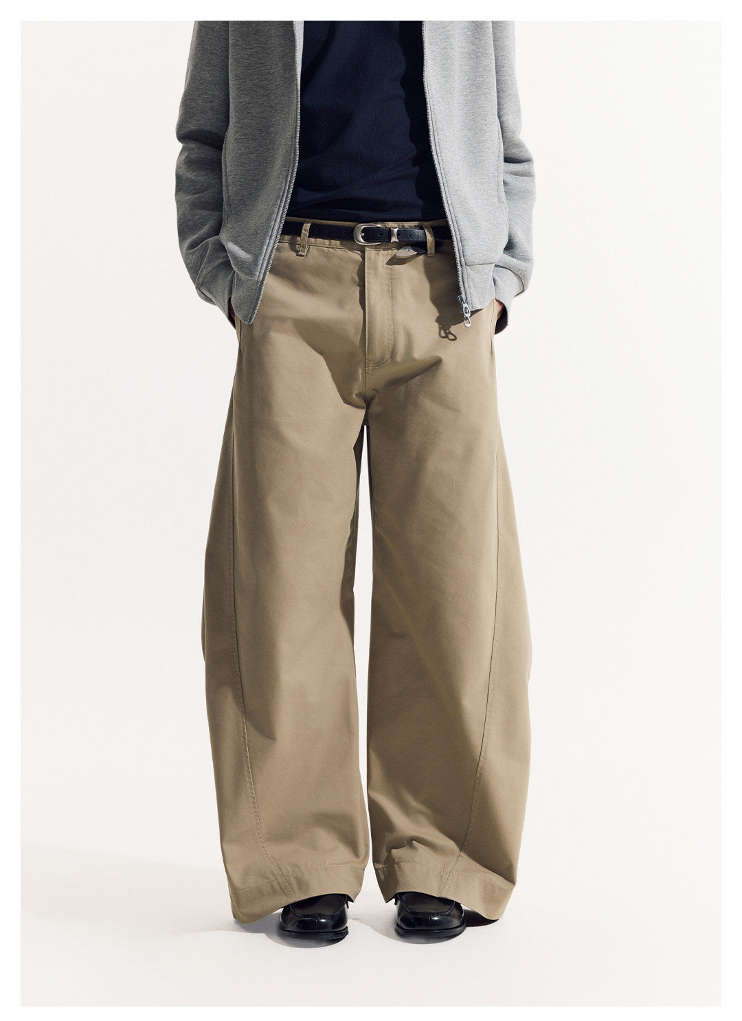 LOM030同型 軽やかな春夏素材 立体カーブワイドパンツ  LOM051