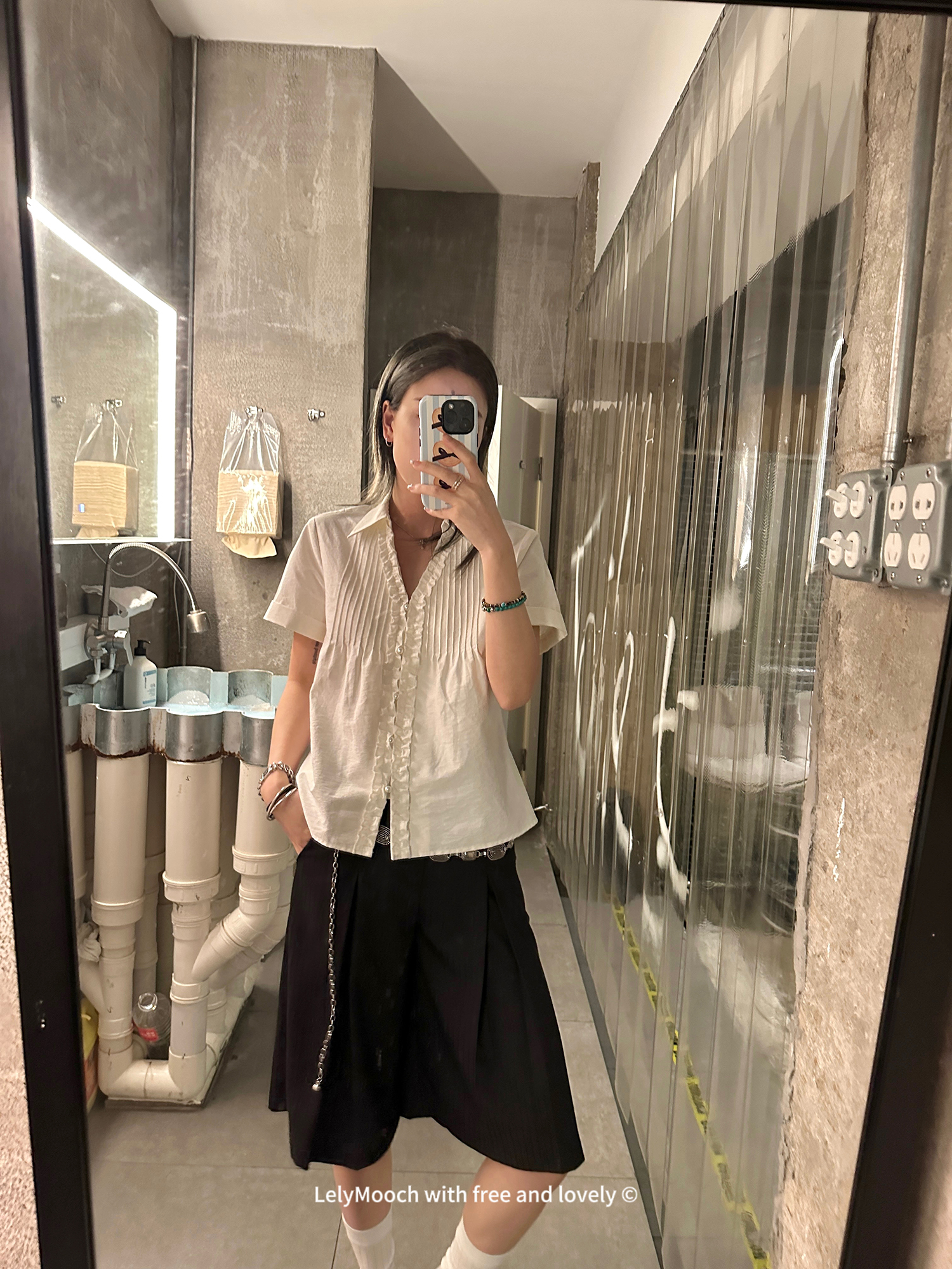 LelyMooch タック入り半袖シャツ｜ガーリー×クラシック  LEM162