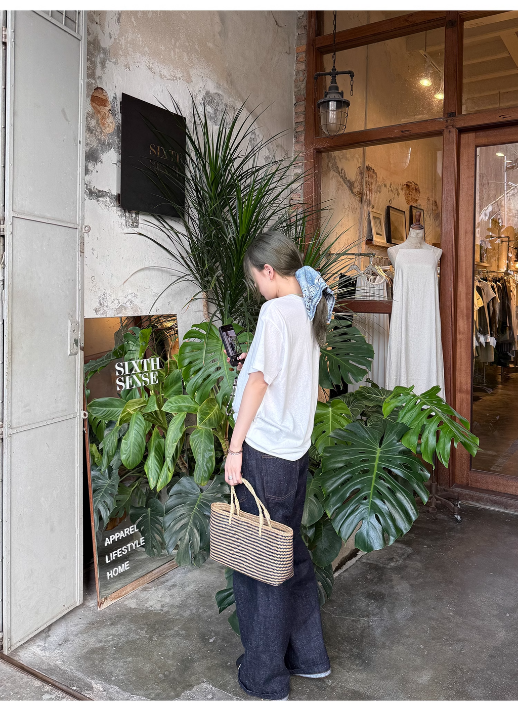 LelyMooch  プリント半袖Tシャツ ラウンドネック  LEM110
