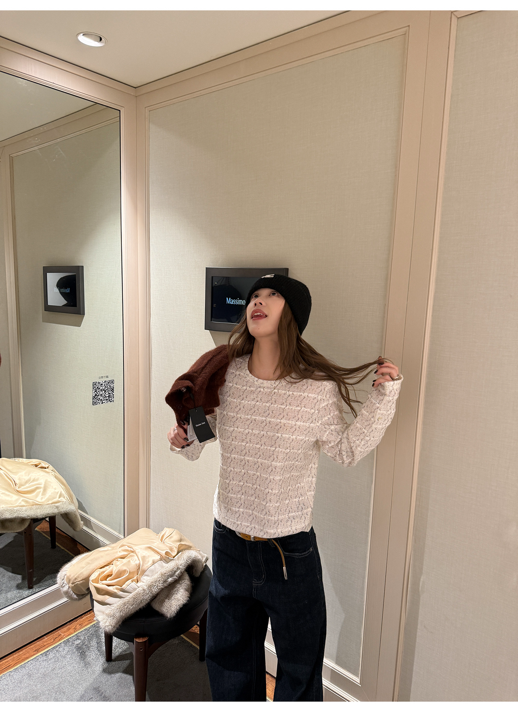 LelyMooch レースタッチ クルーネックトップス  LEM272