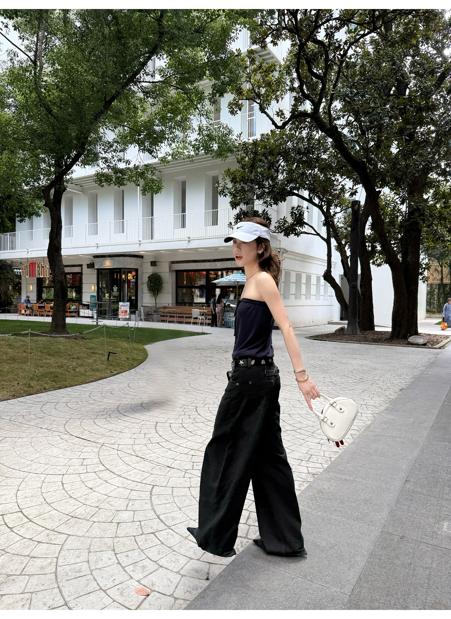 LelyMooch 古着風ブラックスタッズワイドパンツ  LEM215