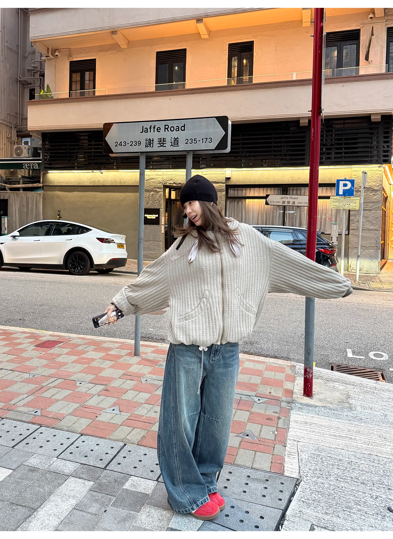 LelyMooch  ウォッシュブルーのジーンズ  LEM087