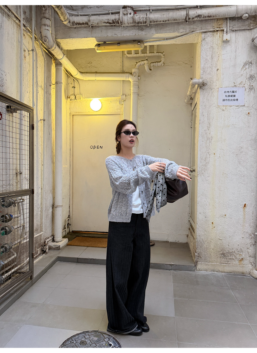 LelyMooch 黒グレー縞柄 すっきりストレートデニム　LEM319