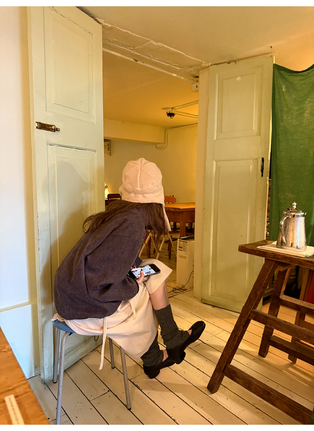 LelyMooch ステッチ入り立ち襟スウェット  LEM253