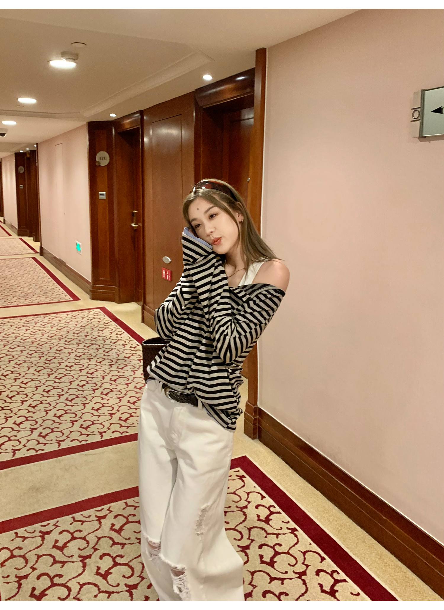 LelyMooch  オフショルダー ストライプ ロンTシャツ  LEM120