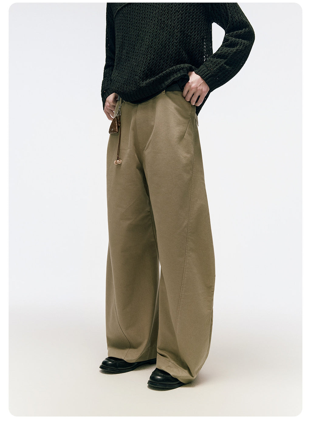 立体カーブドライン × ワイドシルエット構造タックデザインデニムパンツ LOM030