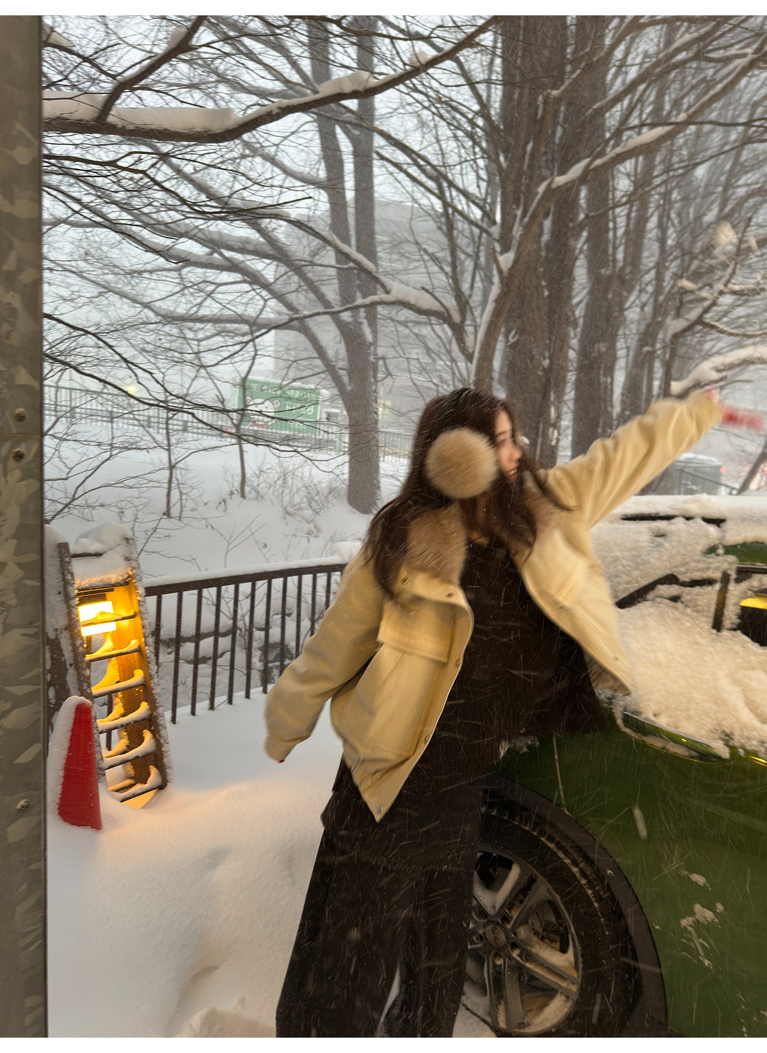 LelyMooch 取り外し襟付き 中綿ショートアウター  LEM305