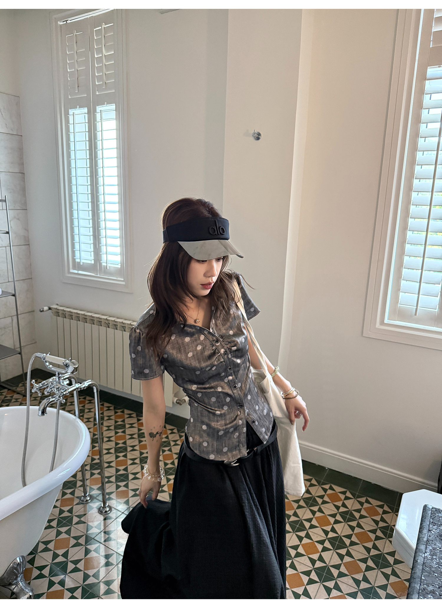 LelyMooch ドット柄サテンブラウス  LEM213