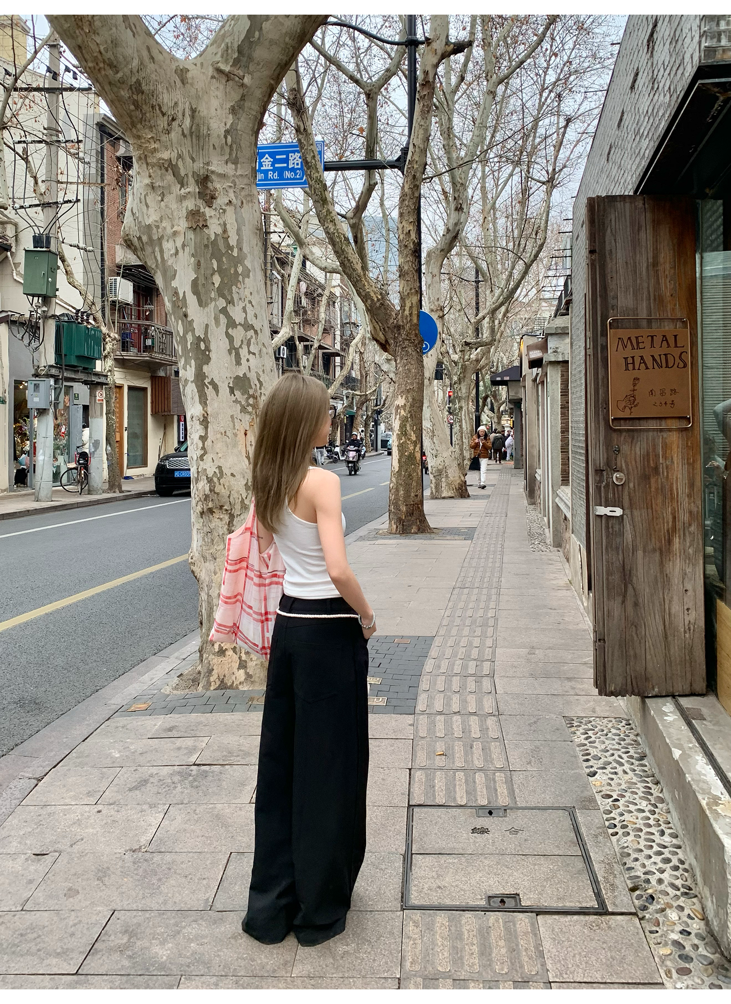 LelyMooch  シルエット抜群　ワイドスラックス  LEM121