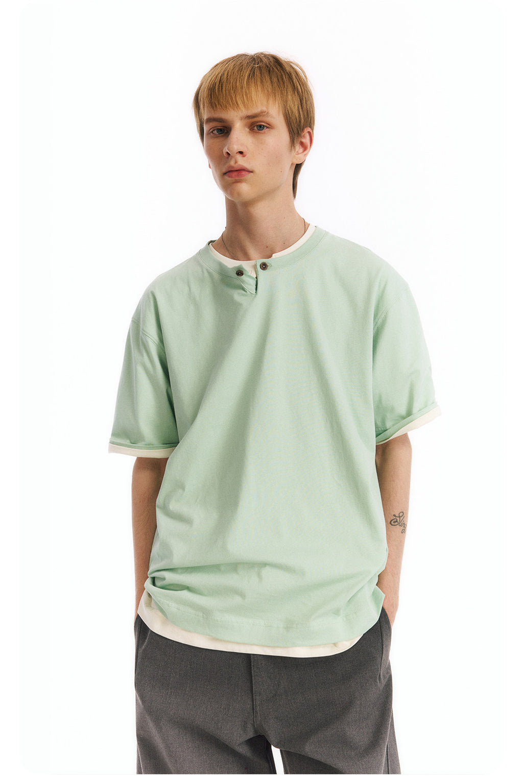 ヘンリーネック 半袖Tシャツ隠しポケット付き  LOM065