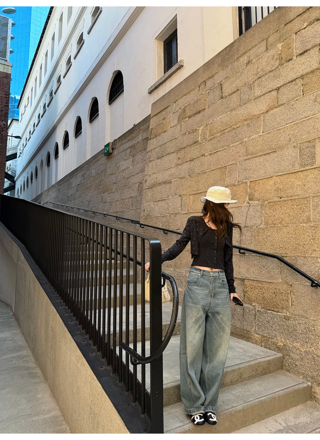 LelyMooch 春夏ムード漂う ひび割れ加工 カーブデニム  LEM316