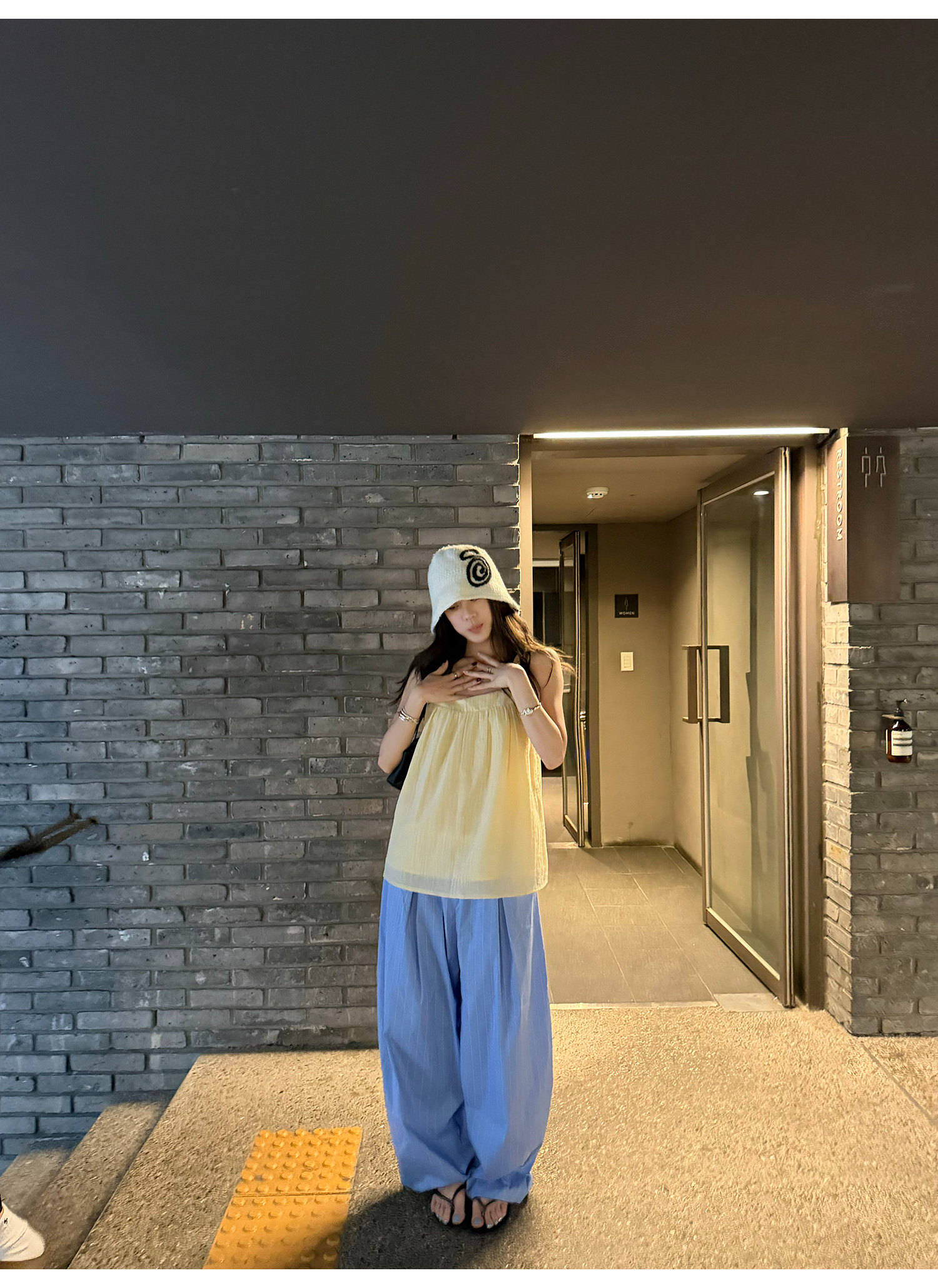 LelyMooch 爽やかブルーのバルーンカーブパンツ  LEM363