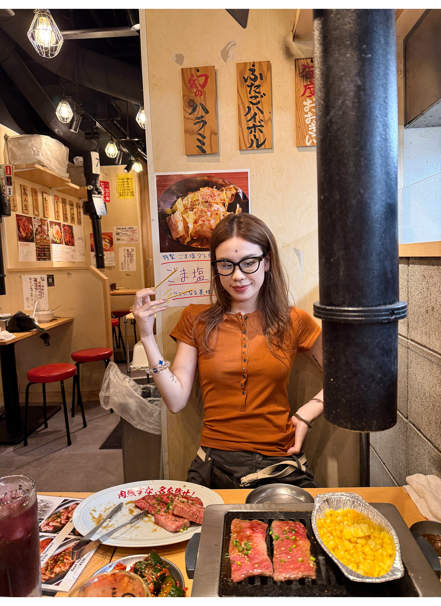 LelyMooch 選べる2色・テンセル混スタッズTシャツ  LEM184