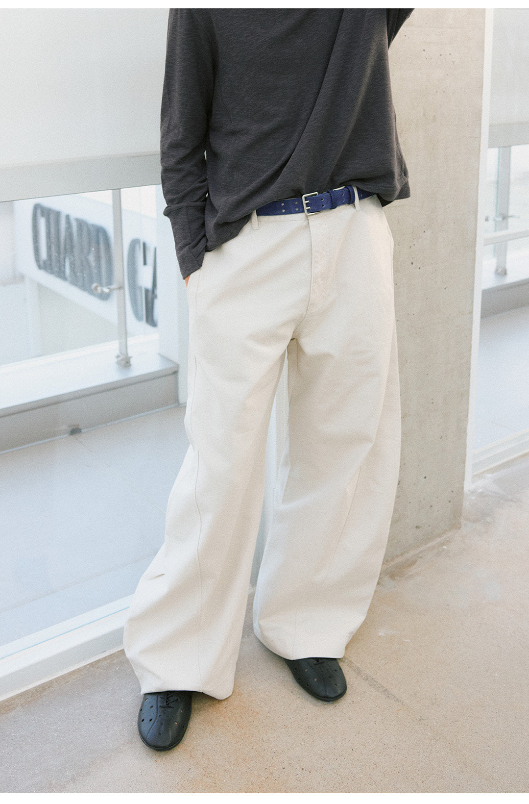 ウォッシュドコットン カーブワイドパンツ  LOM106