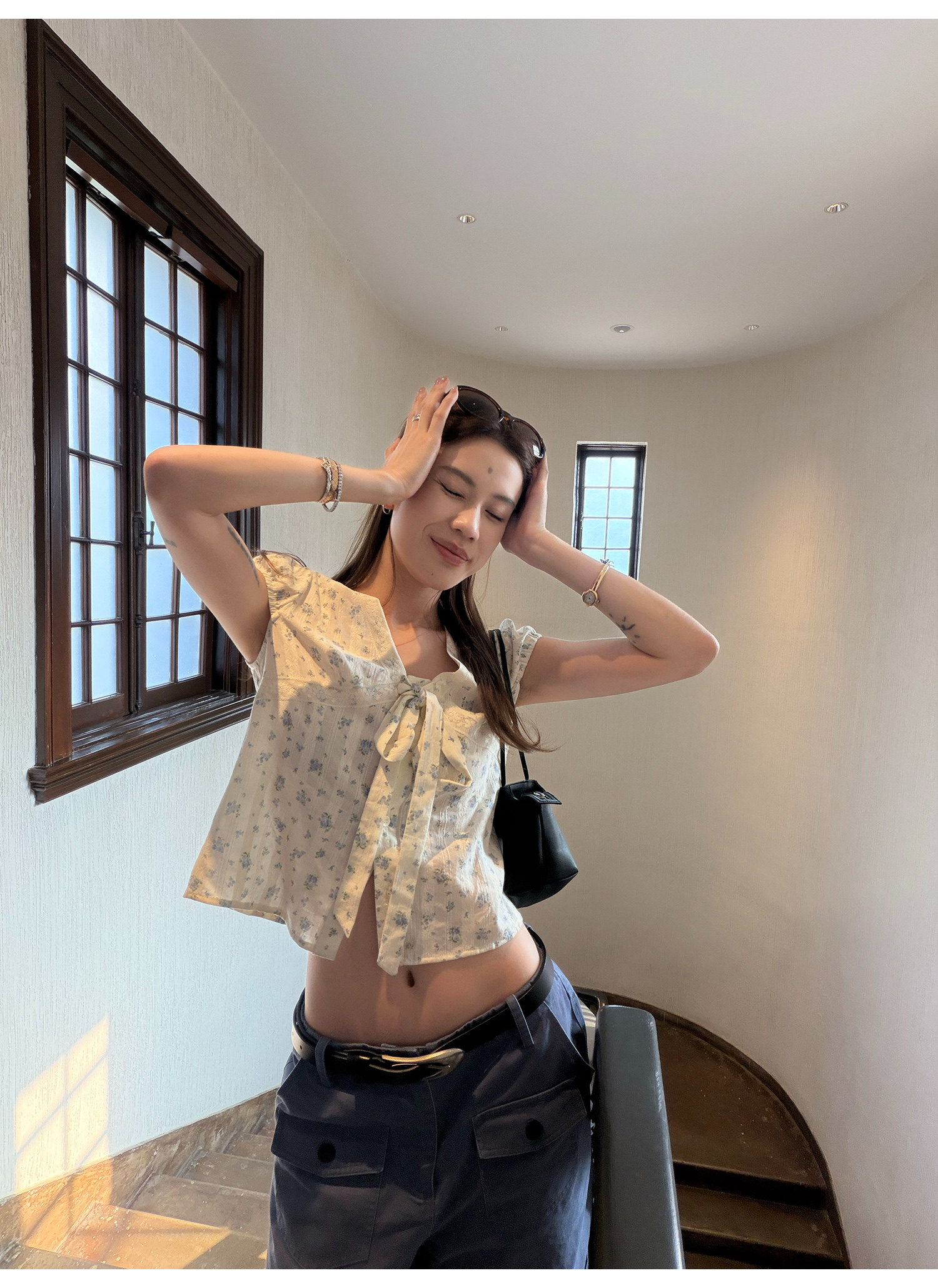 LelyMooch 小花柄リボンブラウス　LEM384