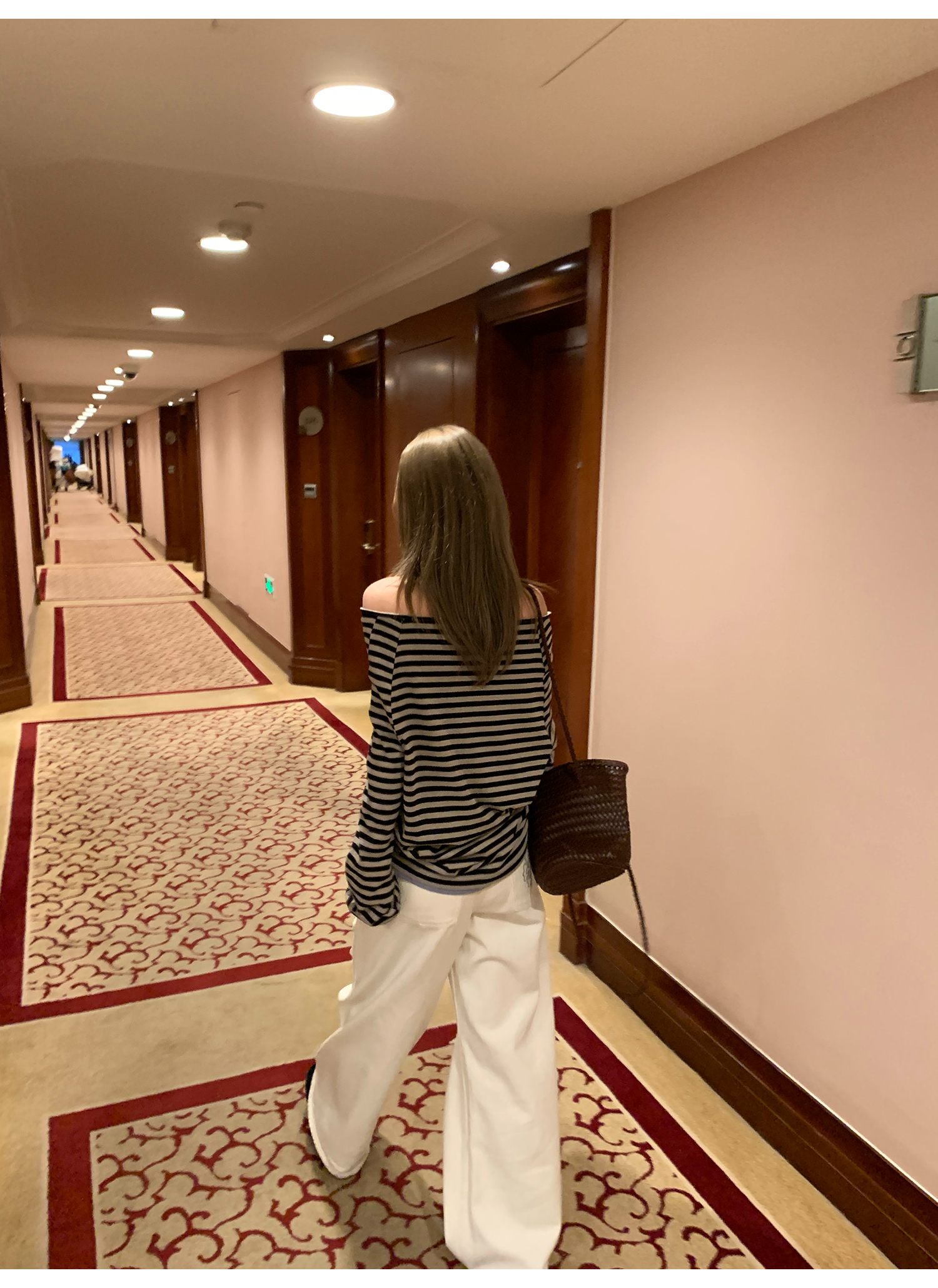 LelyMooch  オフショルダー ストライプ ロンTシャツ  LEM120