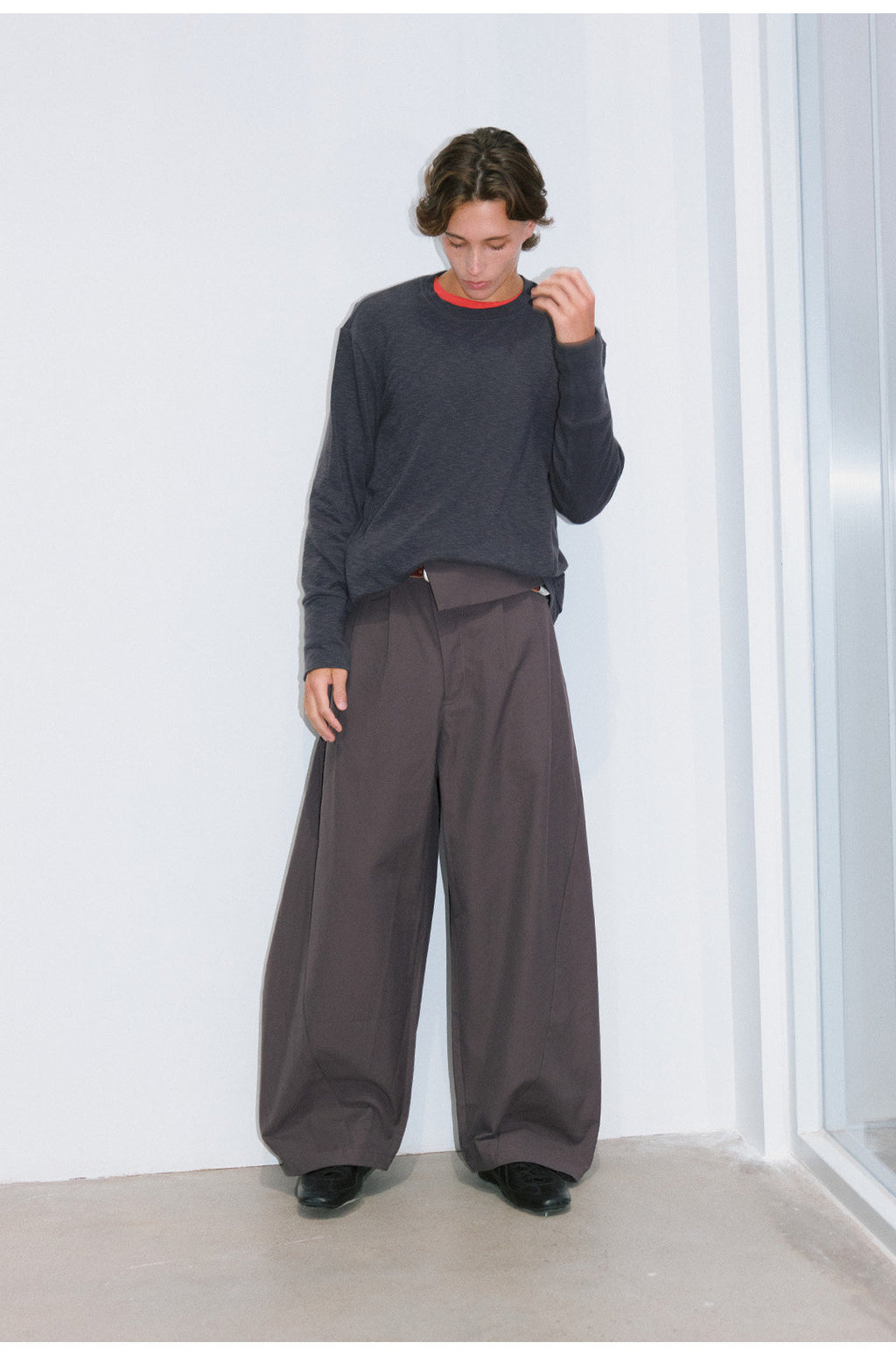アシンメトリーウエスト バレルパンツ  LOM107