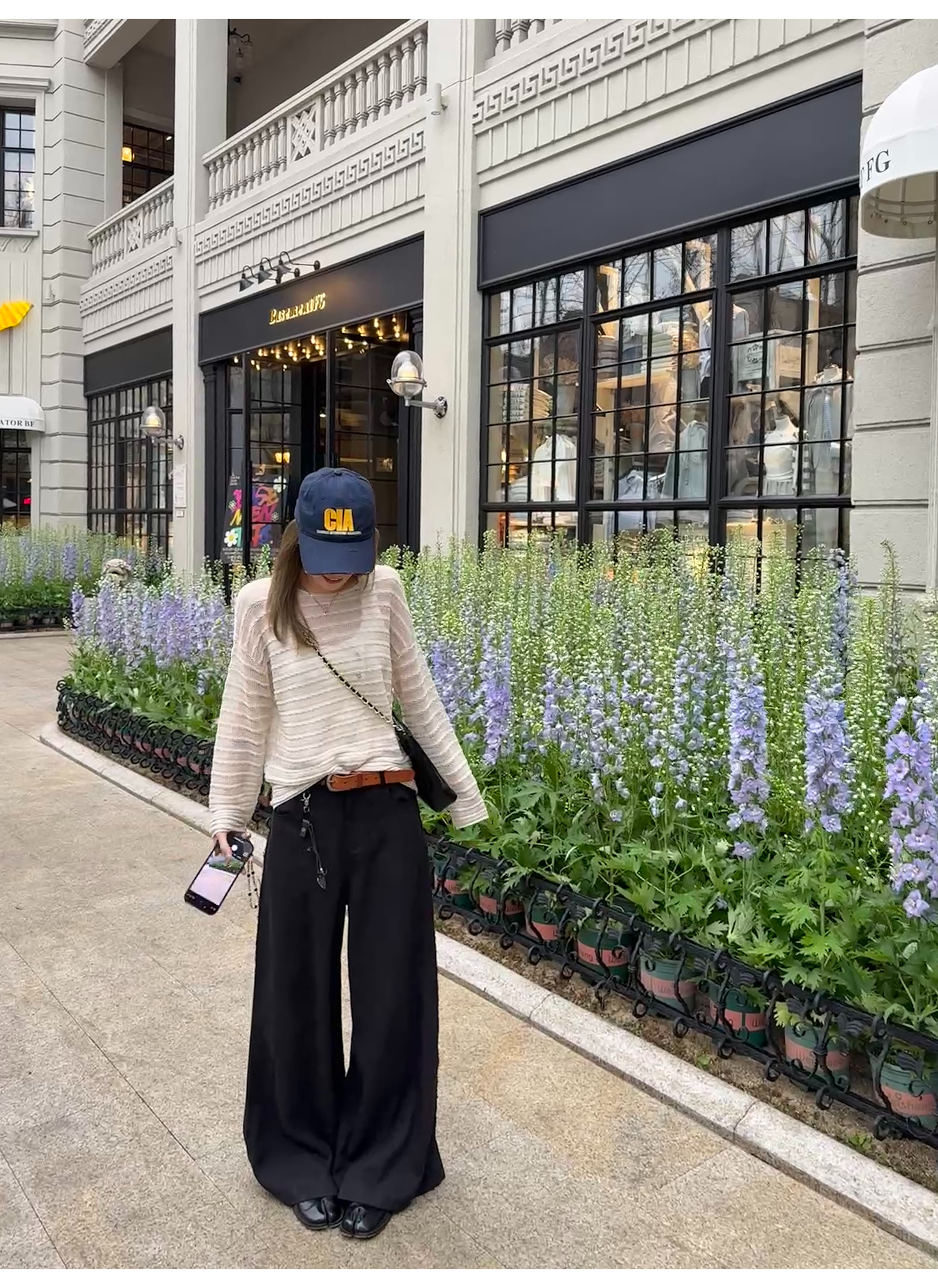 LelyMooch  シルエット抜群　ワイドスラックス  LEM121