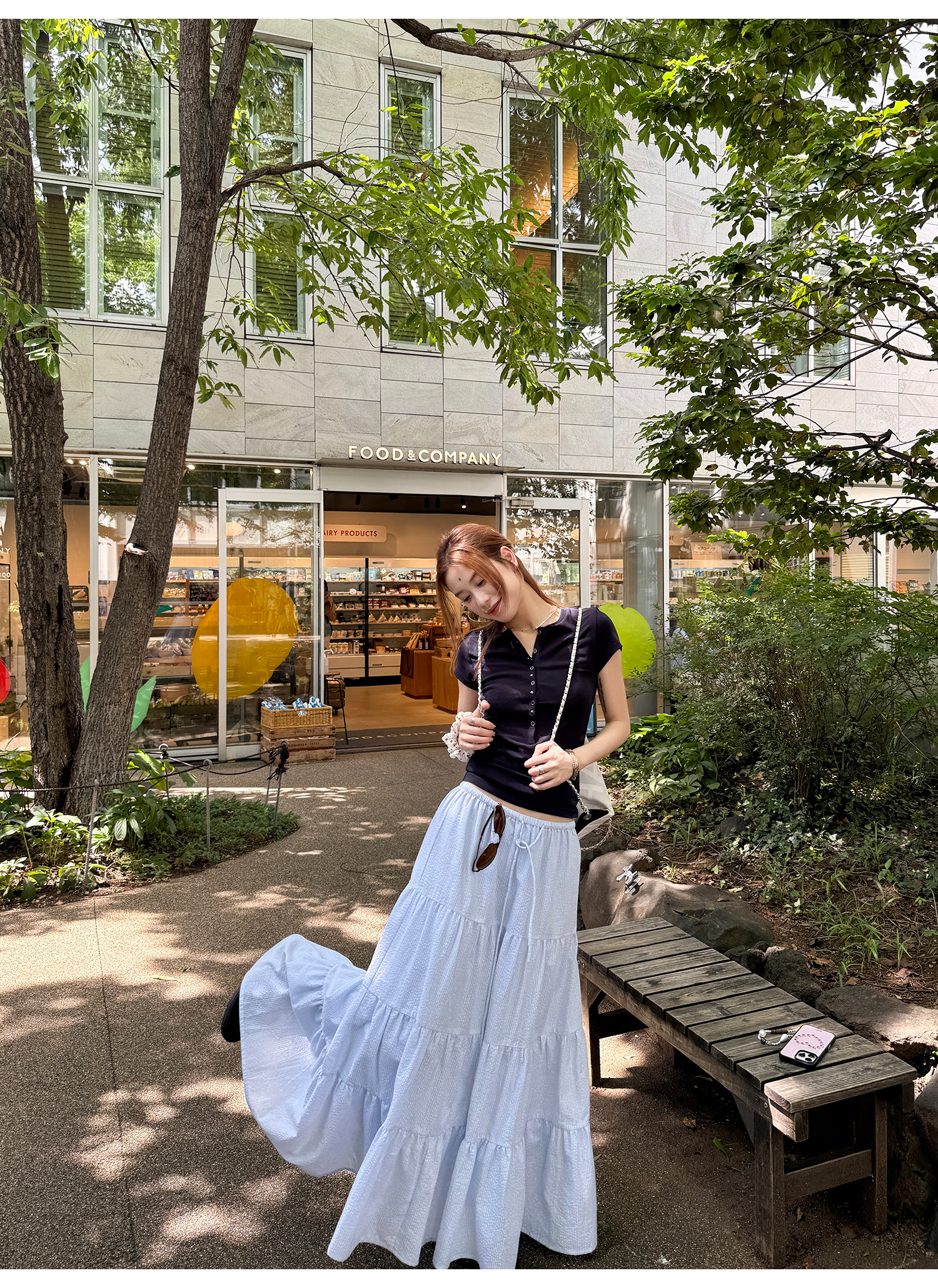 LelyMooch 選べる2色・テンセル混スタッズTシャツ  LEM184